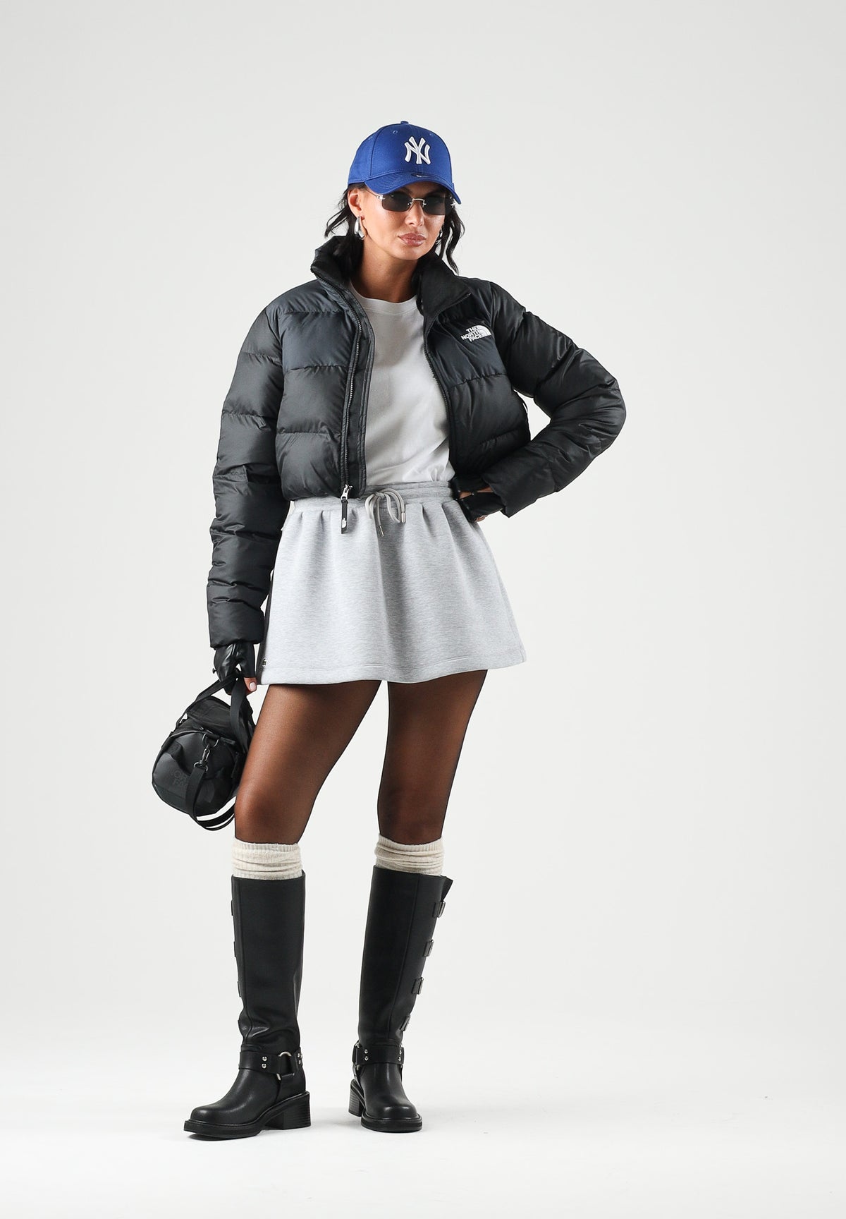 THE NORTH FACE Piumino Cropped Saikuru nero da donna NF0A89JCKT01 . THE NORTH FACE