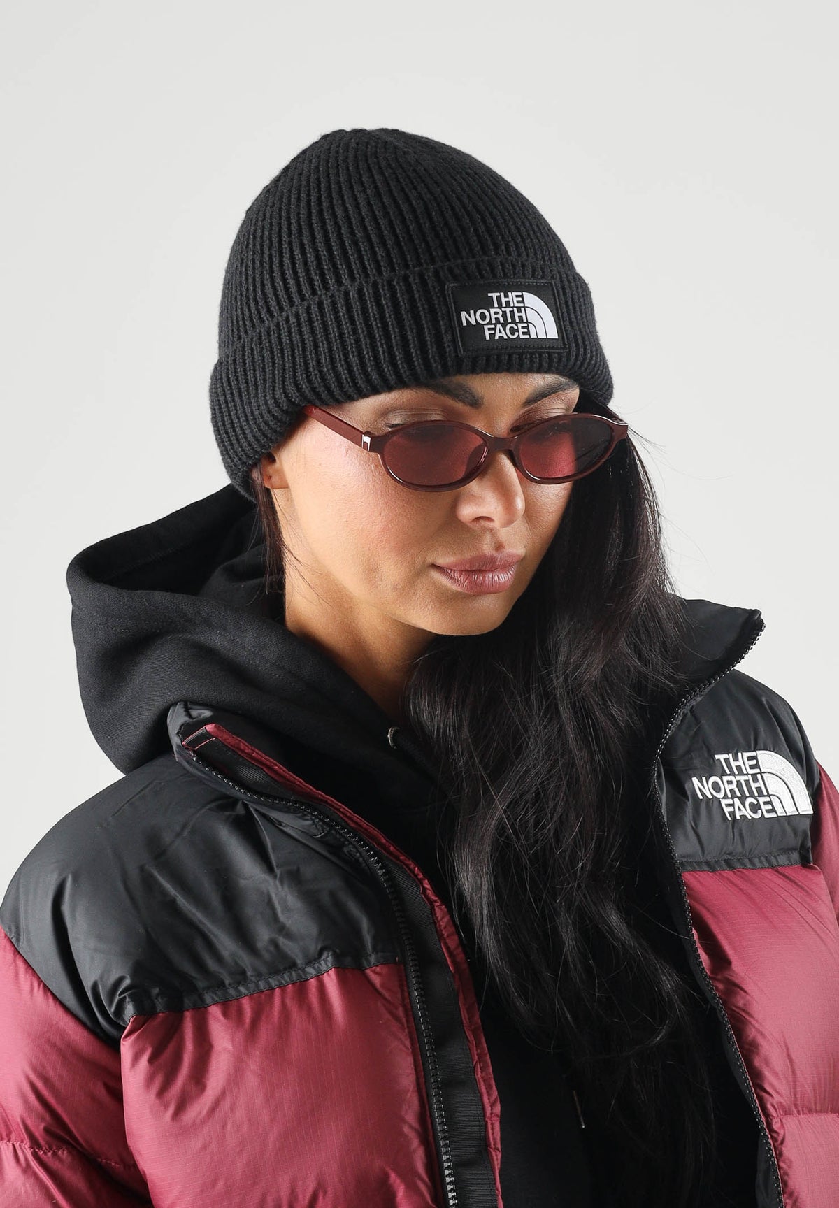 THE NORTH FACE Berretto nero per uomo e donna con risvolto e logo box TNF NF0A8CHEJK31 . THE NORTH FACE