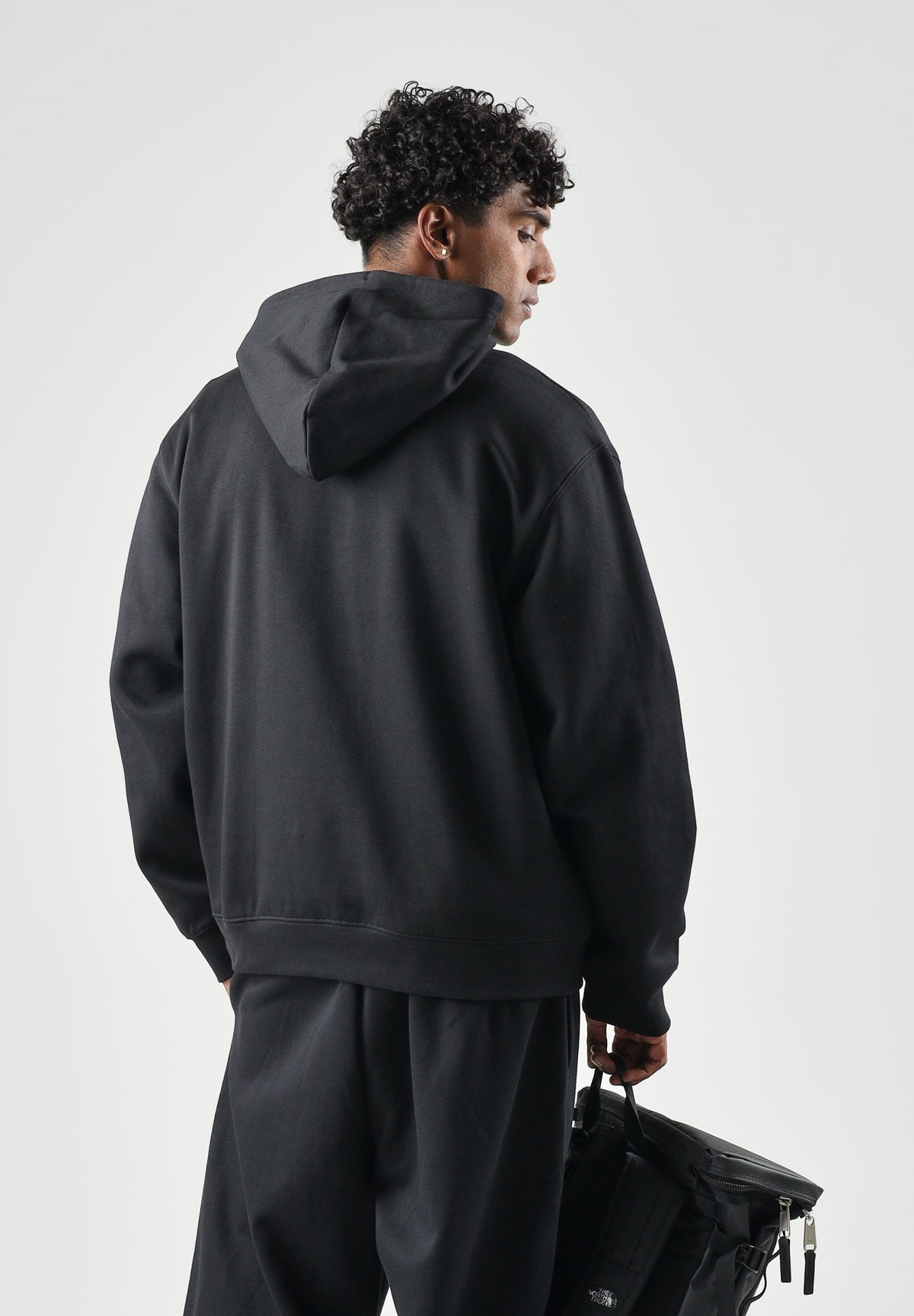 THE NORTH FACE Felpa con cappuccio SIMPLE DOME HOODIE nero da uomo con tasca a marsupio frontale. NF0A8CW7JK31 . THE NORTH FACE