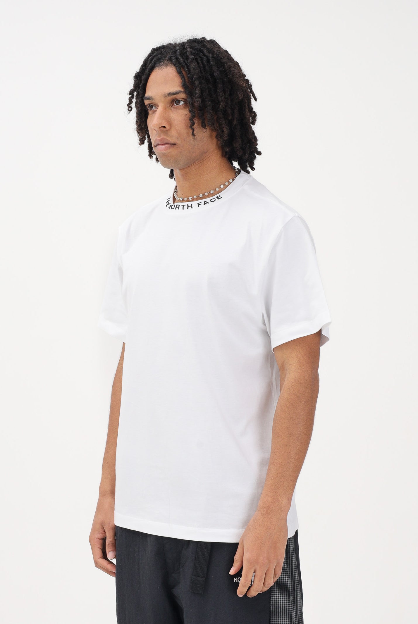THE NORTH FACE T-shirt a manica corta Zumu Relaxed bianca da uomo NF0A8GUYFN41 . THE NORTH FACE