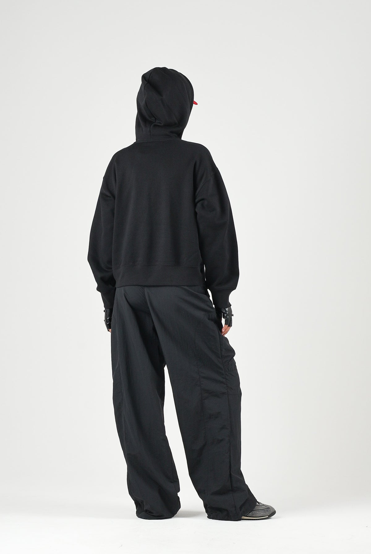 THE NORTH FACE Felpa con cappuccio SIMPLE DOME HOODIE nero da donna con tasca a marsupio frontale. NF0A8HBXJK31 . THE NORTH FACE