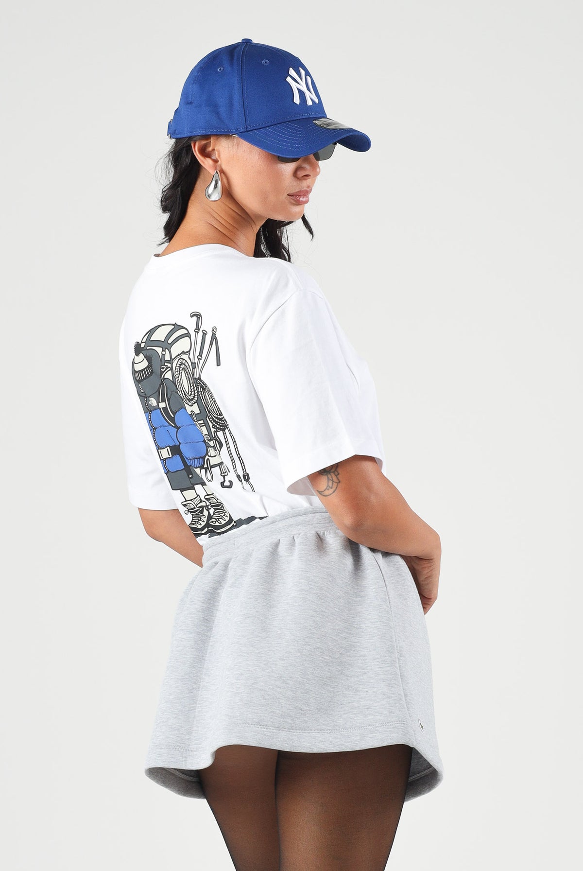 THE NORTH FACE T-shirt manica corta SIMPLE DOME bianca per uomo e donna con logo stampato sul petto e sul retro. NF0A8JB4FN41 . THE NORTH FACE