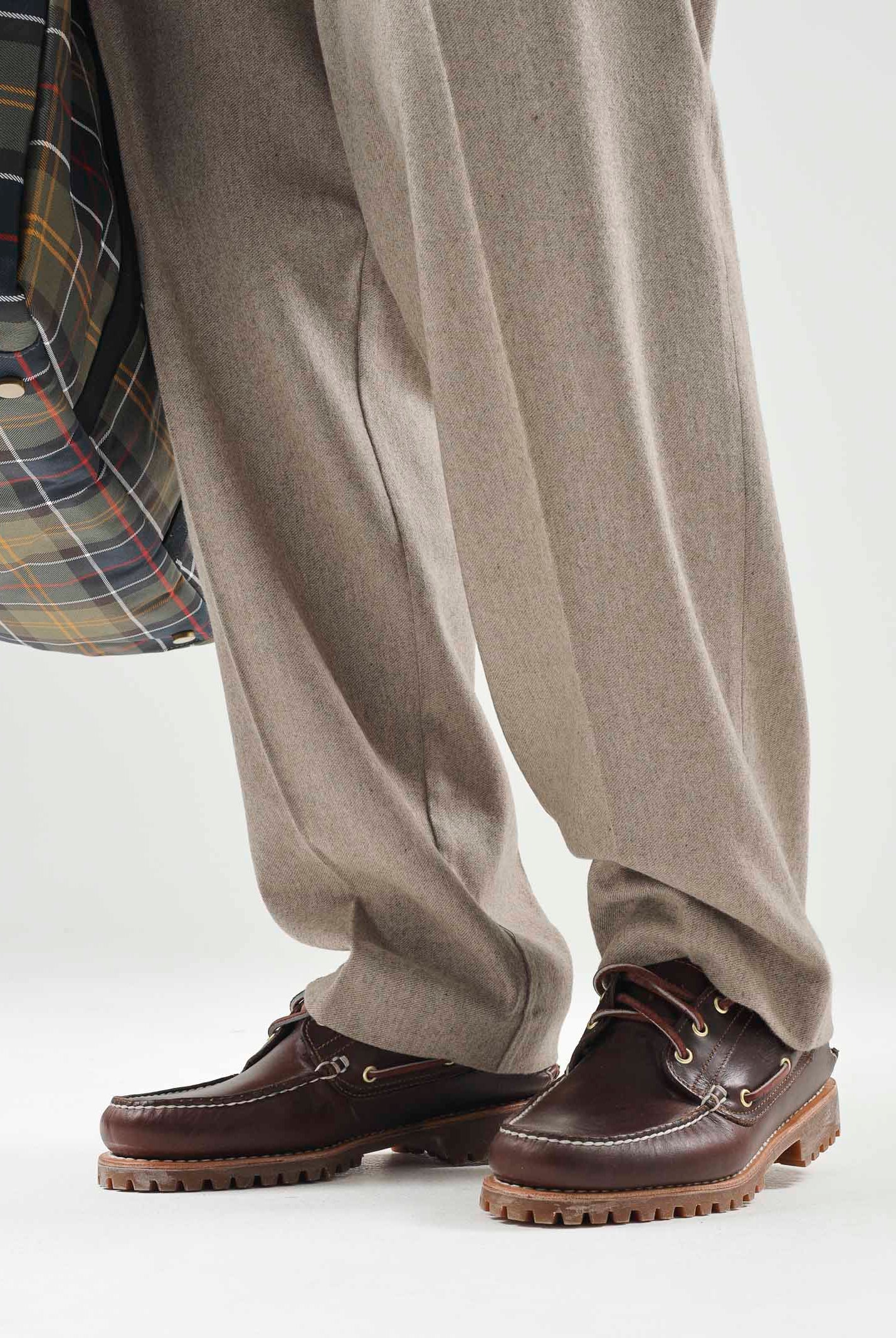 TIMBERLAND Mocassini Timberland® Authentic 3-Eye Lug Handsewn marroni da uomo TB0300032141 . TIMBERLAND