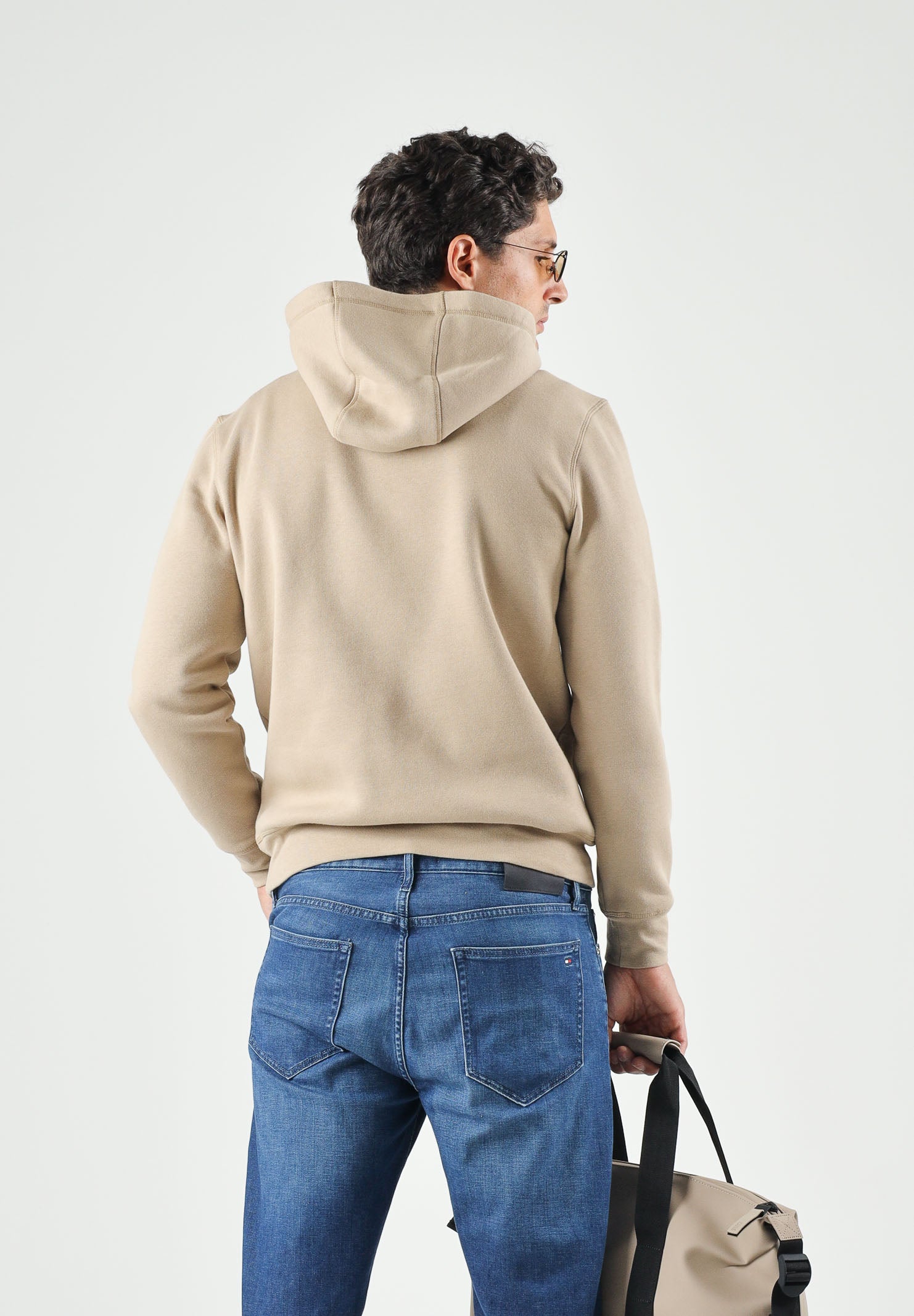 TOMMY HILFIGER Felpa ORGANIC COTTON BLEND con cappuccio, khaki-beige da uomo con logo centrle <BR/> MW0MW11599 AEG TOMMY HILFIGER