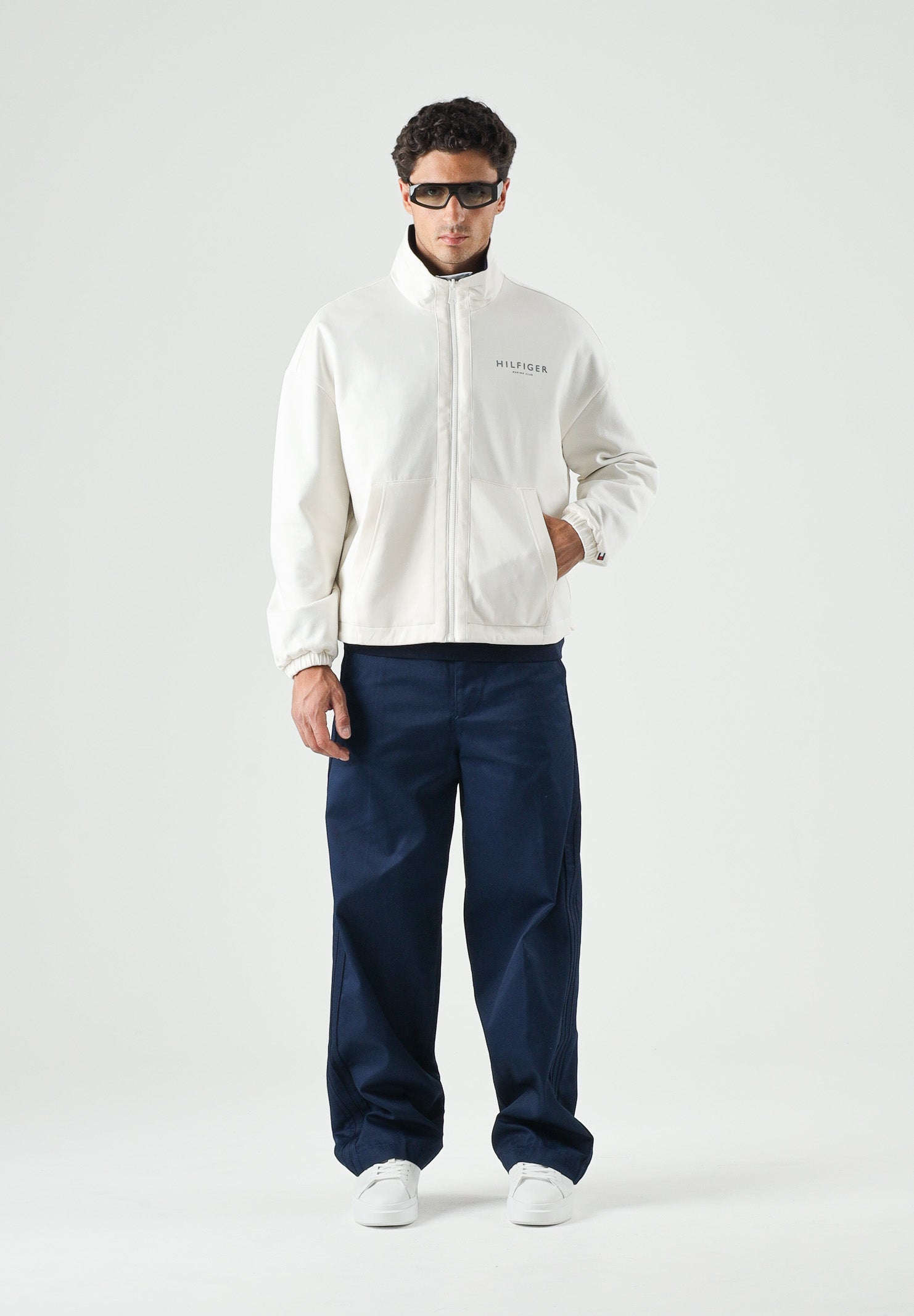 TOMMY HILFIGER Giacca a vento reversibile, color carbon-navy, bianco bu, da uomo <BR/> MW0MW43183 0K4 TOMMY HILFIGER