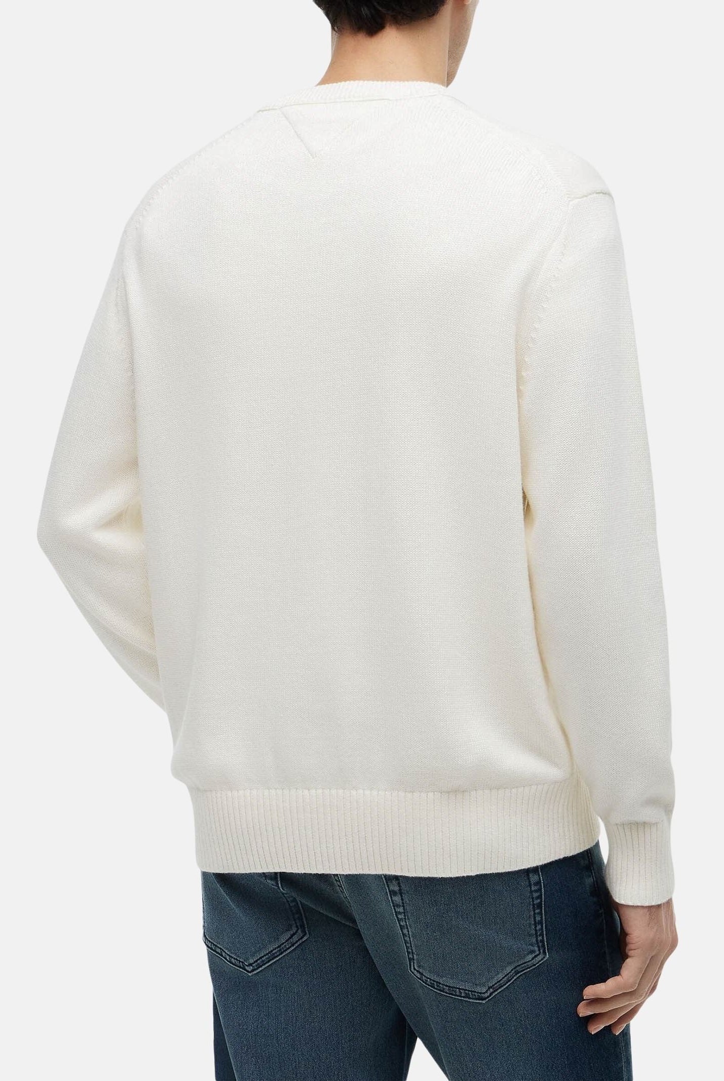 TOMMY HILFIGER Maglione FAG RELAXED, ivory avorio da uomo con motivo bandiera Americana in intarsio sul davanti.<BR/> MW0MW43386 Z00 TOMMY HILFIGER