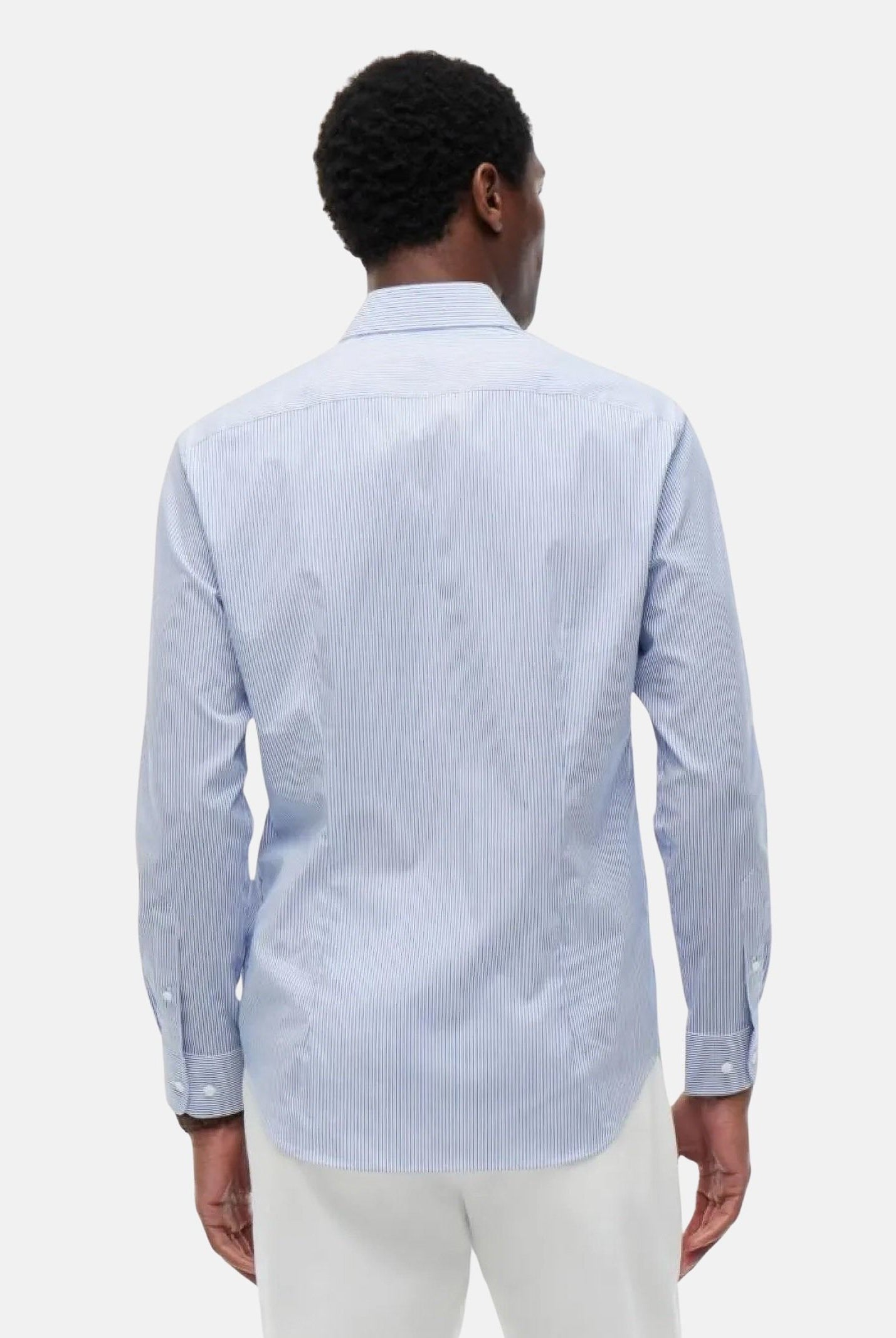 TOMMY HILFIGER Camicia STRIPE SHIRT, regal blue, azzurro e bianco da uomo e donna con motivo a righe verticali sottili.<BR/> MW0MW43746 C7F TOMMY HILFIGER