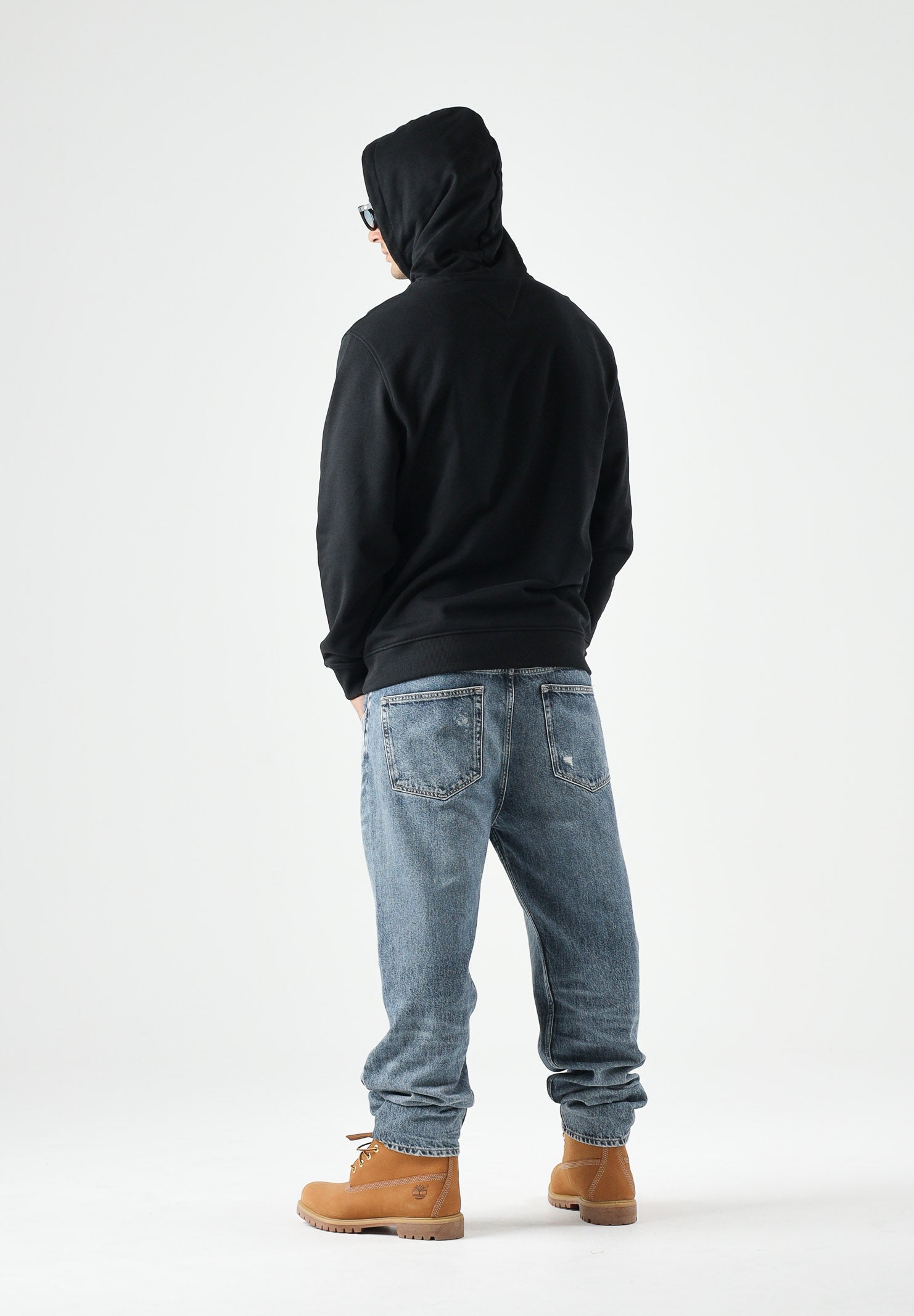 TOMMY JEANS Fellpa con cappuccio TJM Regular Badge Hoodie nera, uomo. DM0DM21922 BDS TOMMY JEANS