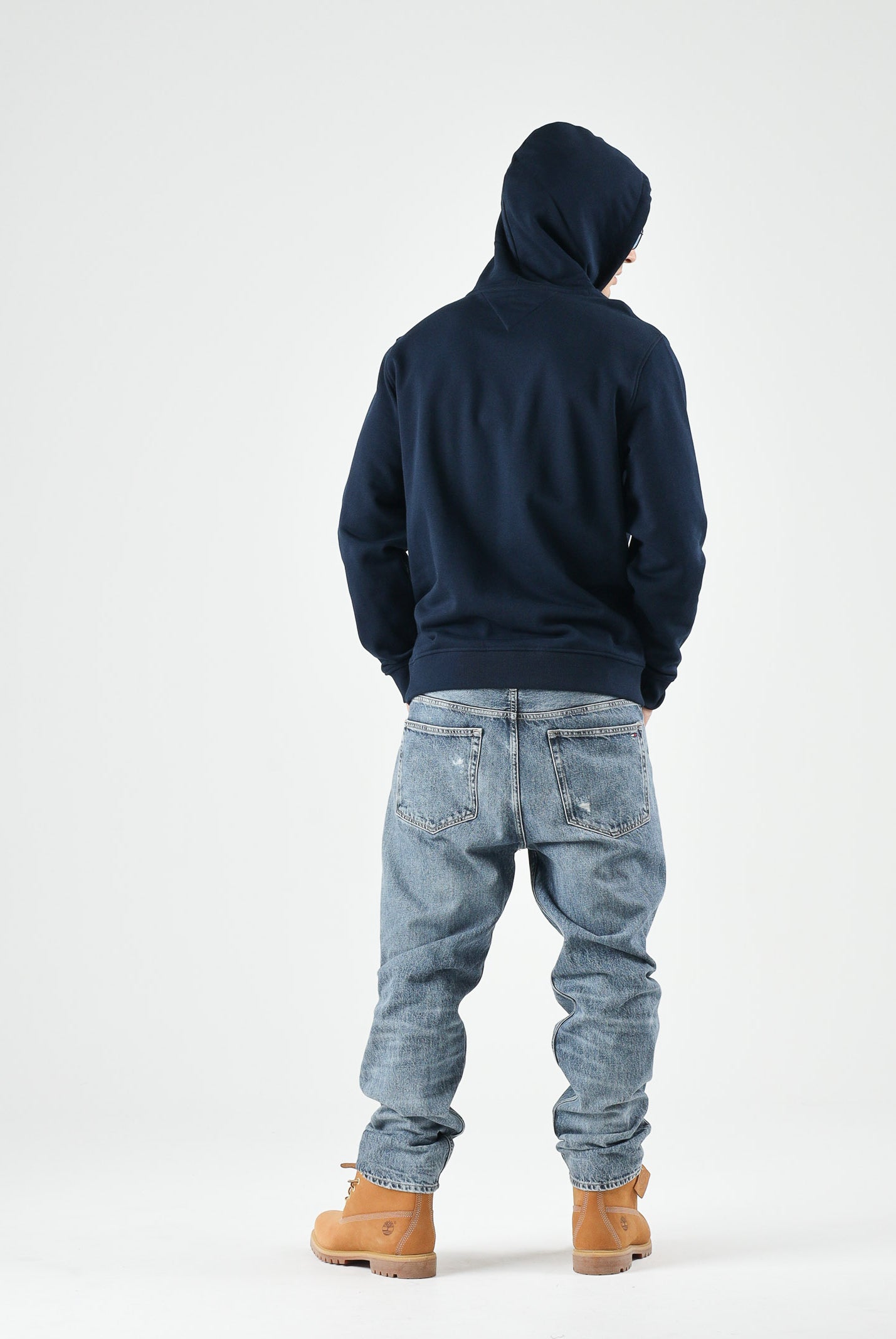 TOMMY JEANS Felpa REGULAR BADGE HOODIE con cappuccio navy blu da uomo<BR/> DM0DM21922 C1G TOMMY JEANS