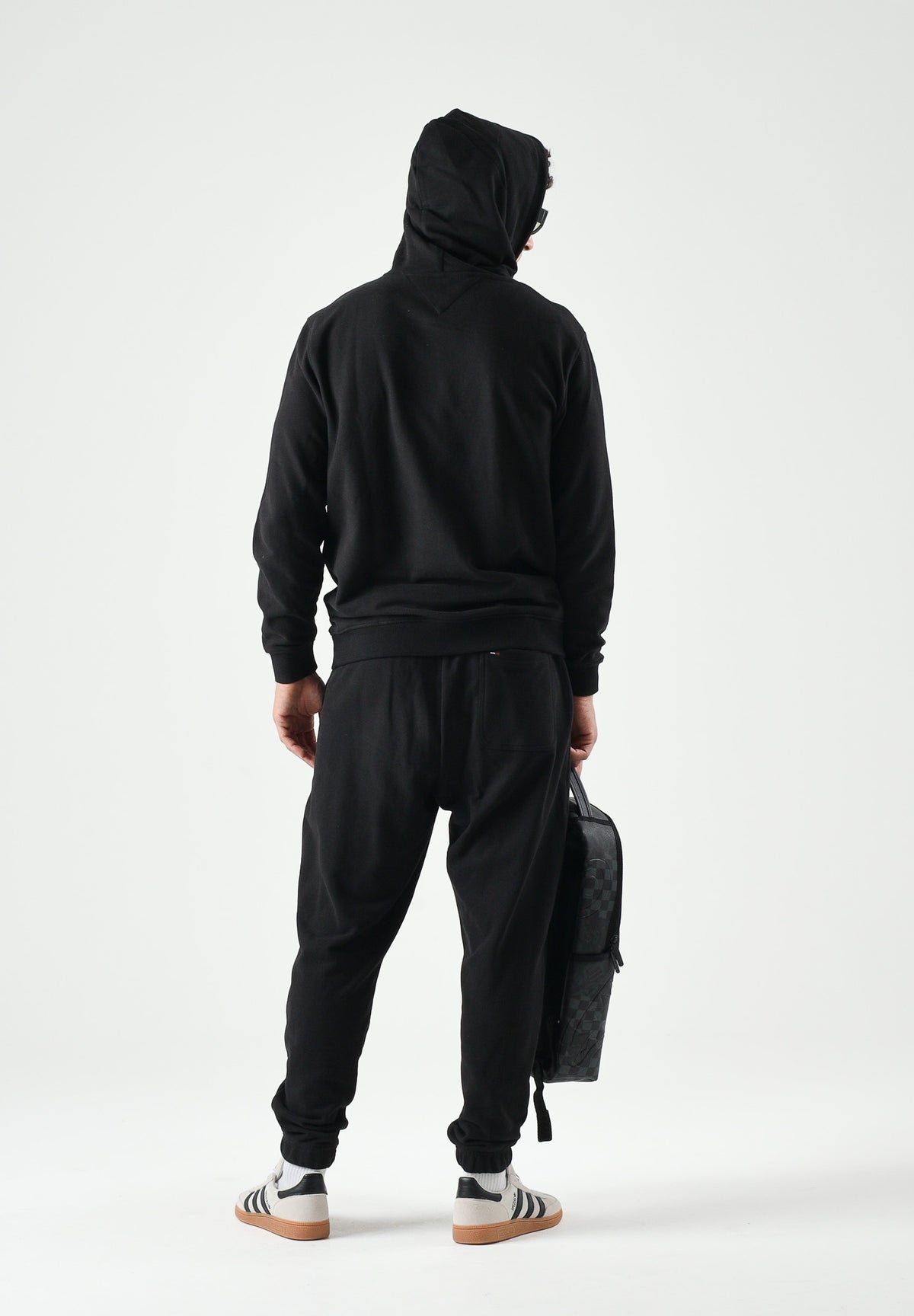 TOMMY JEANS Felpa TERRY DRAWSTRING con cappuccio nero da uomo<BR/> DM0DM22680 BDS TOMMY JEANS
