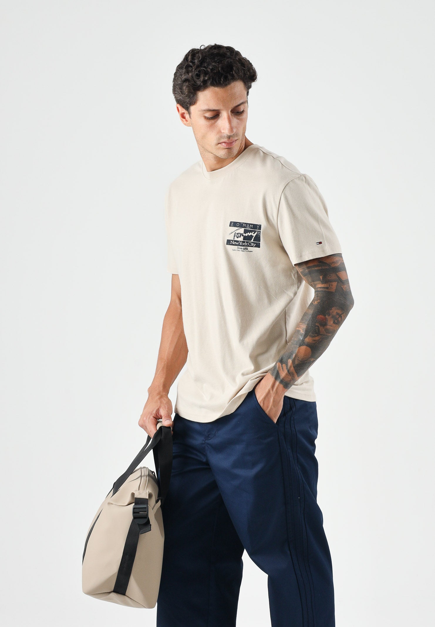 TOMMY JEANS T-shirt PEACHED JERSEY classic beige, da uomo<BR/> DM0DM23177 ACI TOMMY JEANS