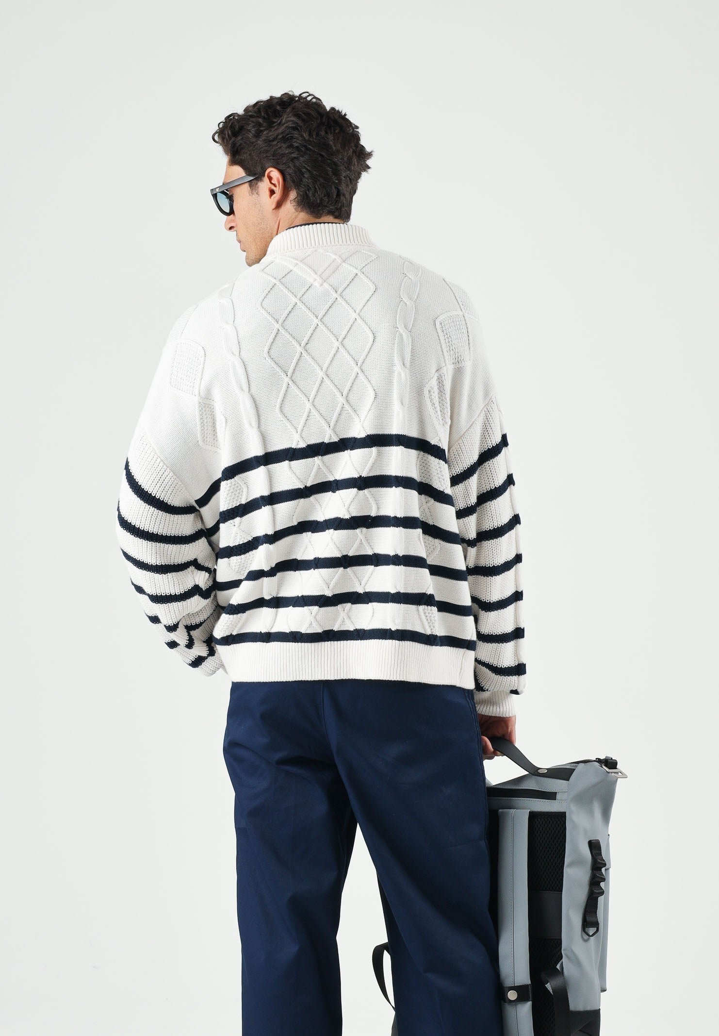 TOMMY JEANS Cardigan CABLE KNIT ancient white bianco da uomo con lavorazione a trecce e motivo a righe orizzontali. DM0DM23210 YBH TOMMY JEANS