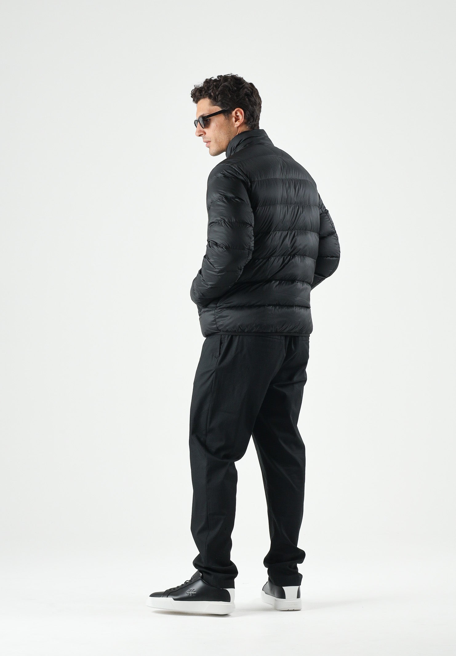 TOMMY JEANS Giubbotto Piumino relaxed fit leggero ripiegabile in ripstop black nero, da uomo DM0DM23231 BDS TOMMY JEANS