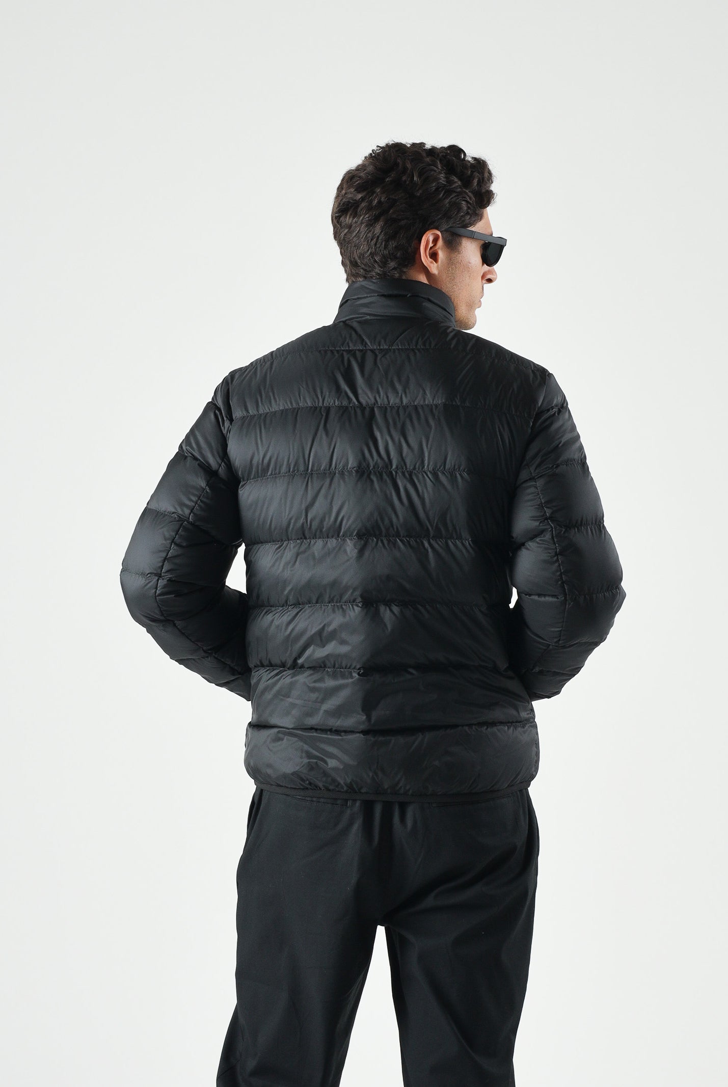 TOMMY JEANS Giubbotto Piumino relaxed fit leggero ripiegabile in ripstop black nero, da uomo DM0DM23231 BDS TOMMY JEANS