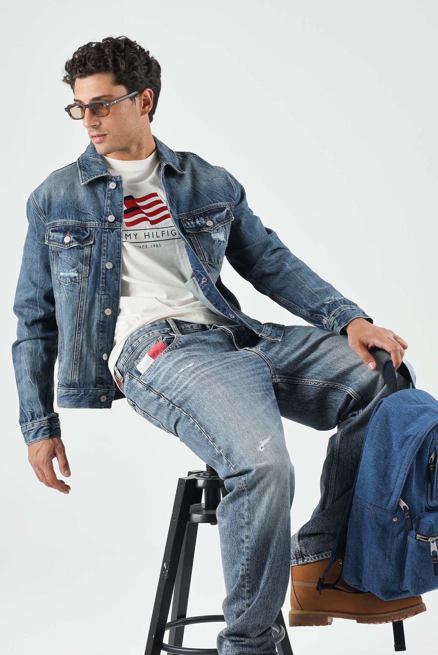 TOMMY JEANS Giubbotto RYAN DISTRESSED denim dark blu da uomo<BR/> DM0DM23369 1BK TOMMY JEANS