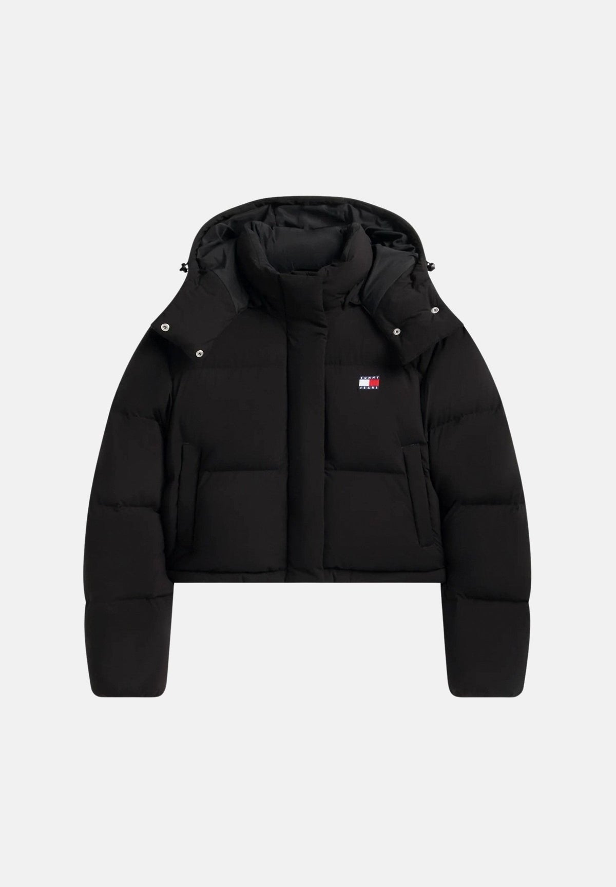 TOMMY JEANS Piumino ALASKA PUFFER JACKET Black nero da donna, con imbottitura in piumino naturale, cappuccio, trapuntatura e logo sul petto. DW0DW18609 BDS TOMMY JEANS
