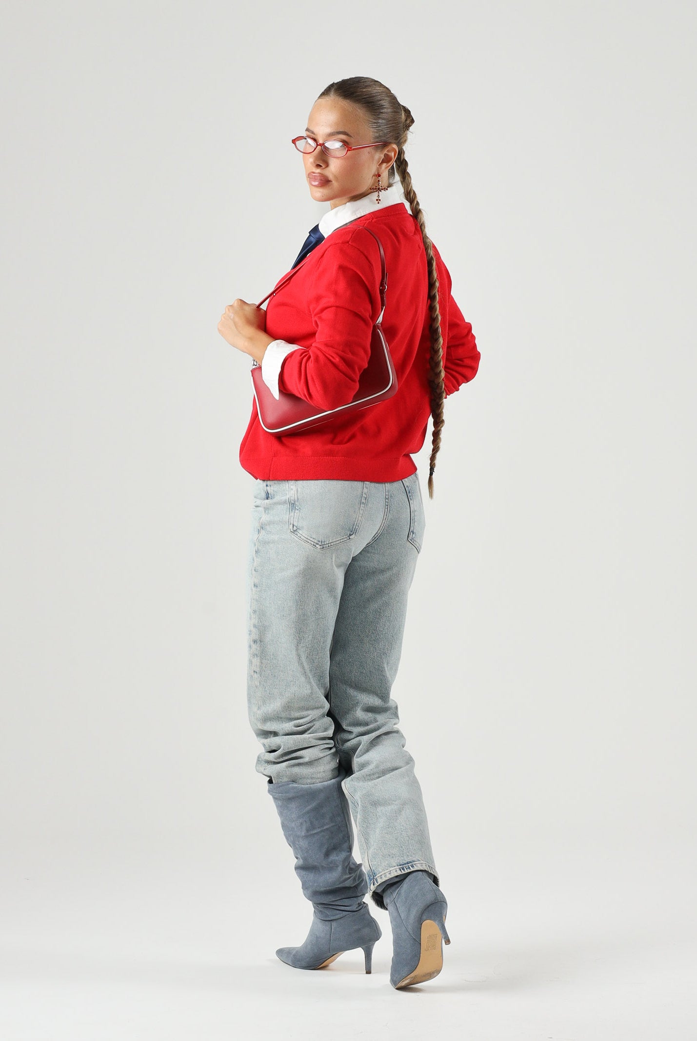 TOMMY JEANS maglia Essential con scollo a V Amaryllis Red rosso donna. DW0DW19888 XK9 TOMMY JEANS