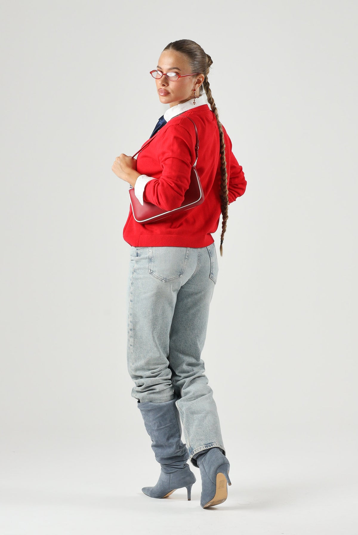 TOMMY JEANS Maglia Essential con scollo a V Amaryllis Red rosso donna. DW0DW19888 XK9 TOMMY JEANS