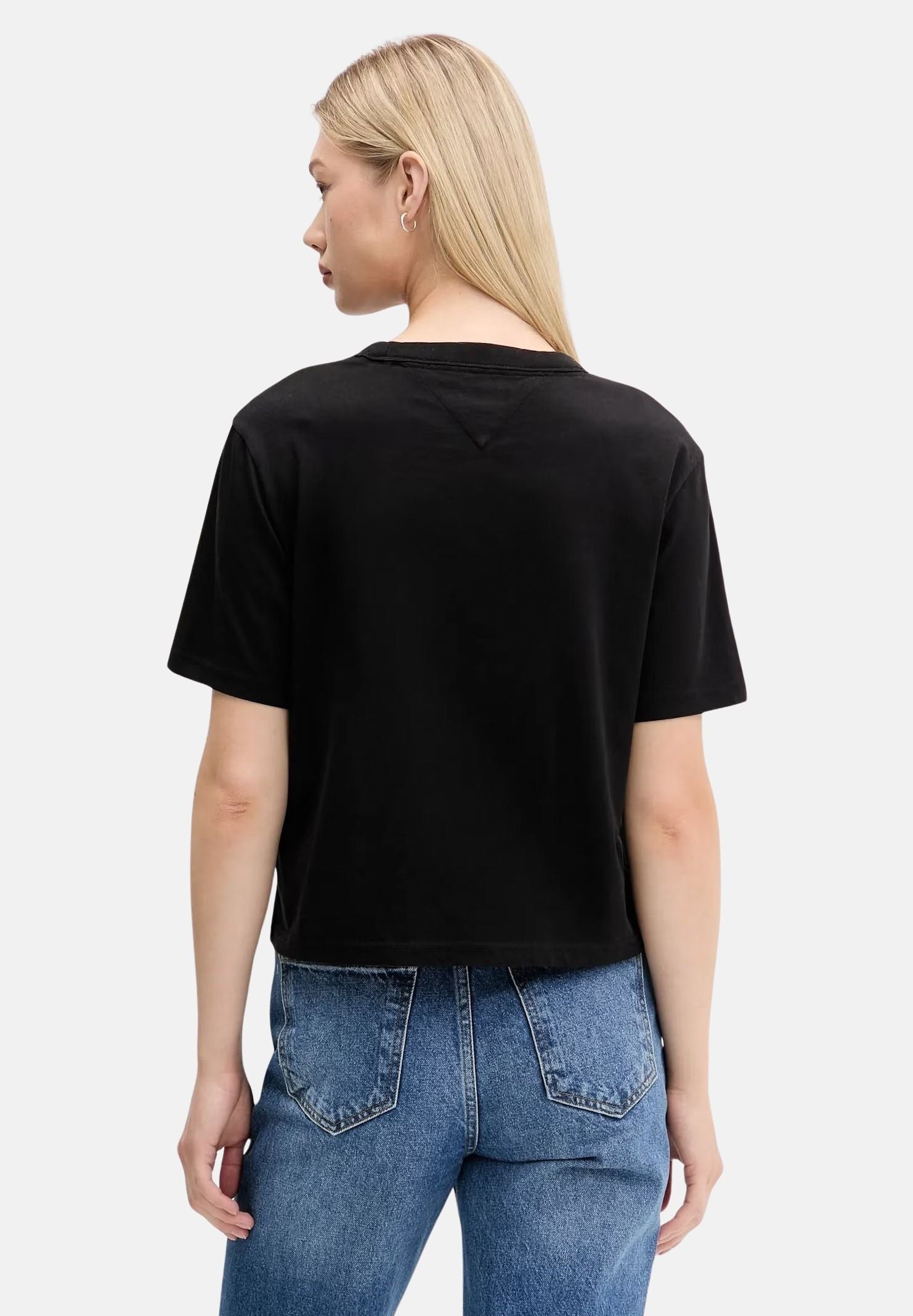 TOMMY JEANS t-shirt Boxy Badge Tee black nero da donna. DW0DW22202 BDS TOMMY JEANS