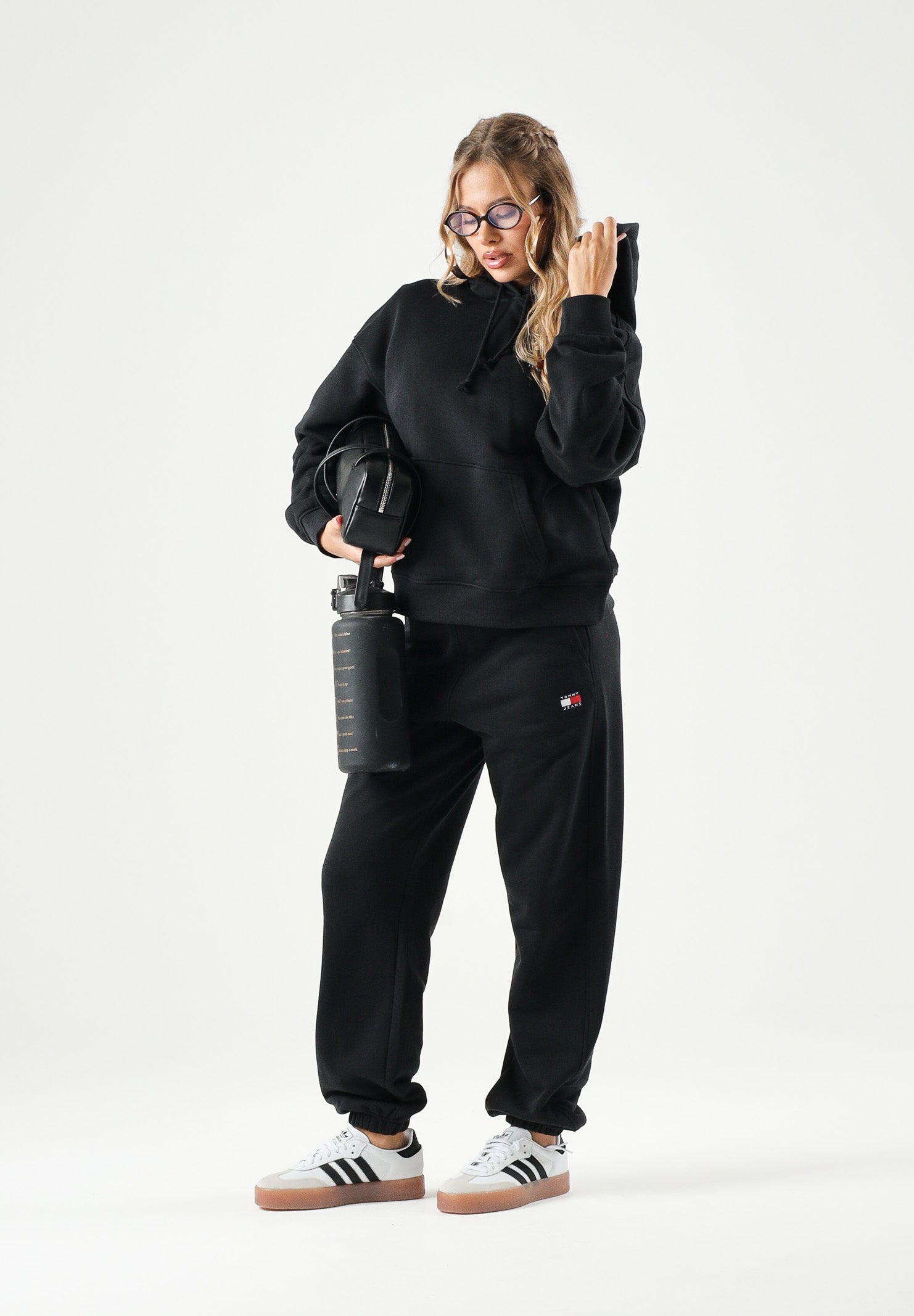 TOMMY JEANS pantaloni jogger Black Badge Joggers black nero, donna. DW0DW22780 BDS TOMMY JEANS