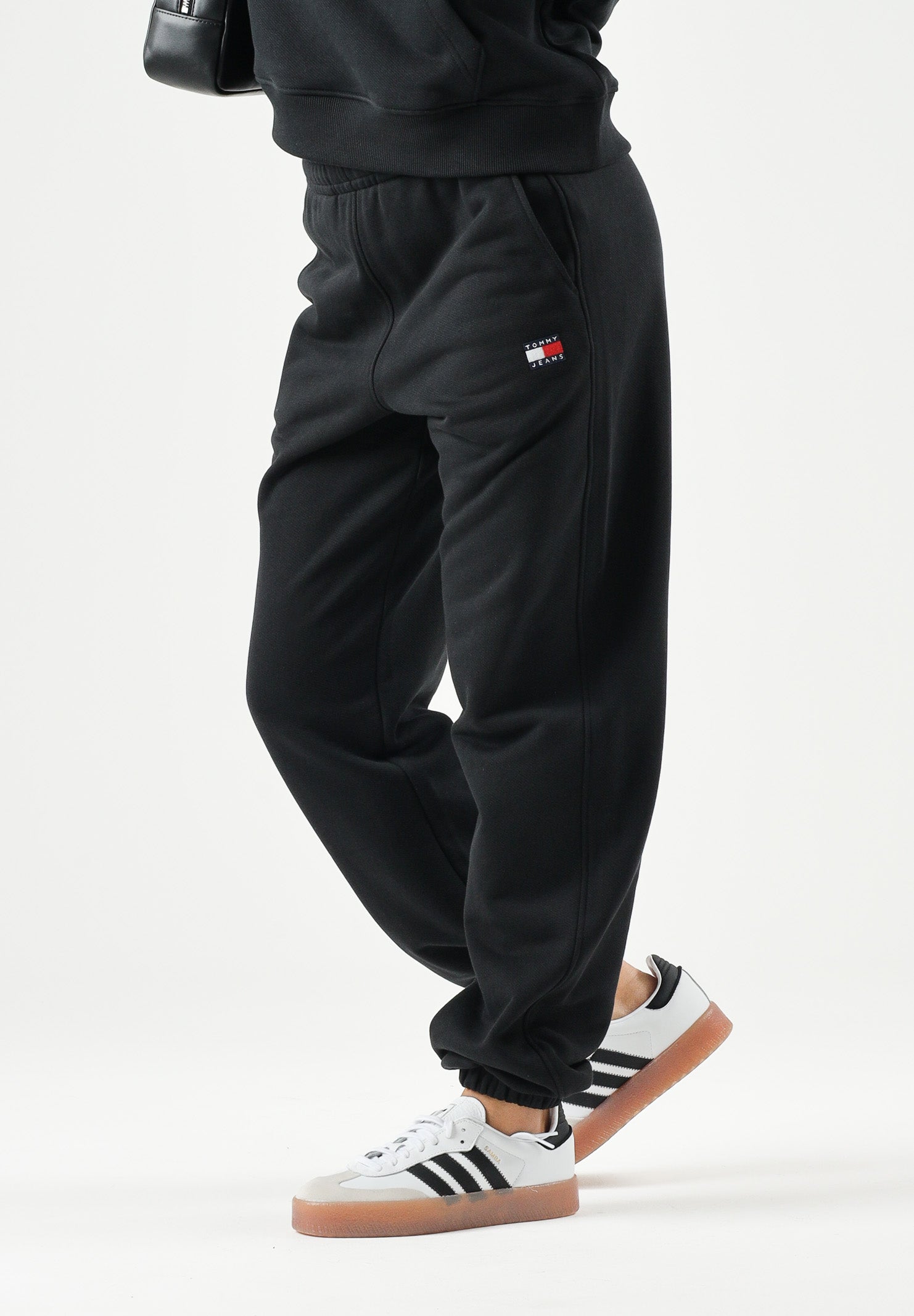 TOMMY JEANS pantaloni jogger Black Badge Joggers black nero, donna. DW0DW22780 BDS TOMMY JEANS