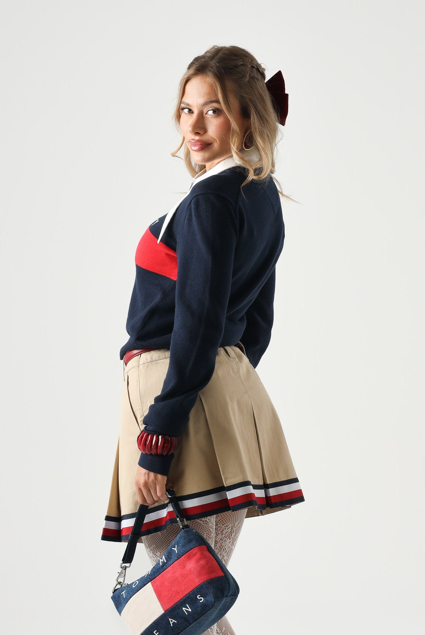 TOMMY JEANS pullover girocollo Tommy Flag Dark Night Navy blu navy donna. DW0DW22930 C1G TOMMY JEANS