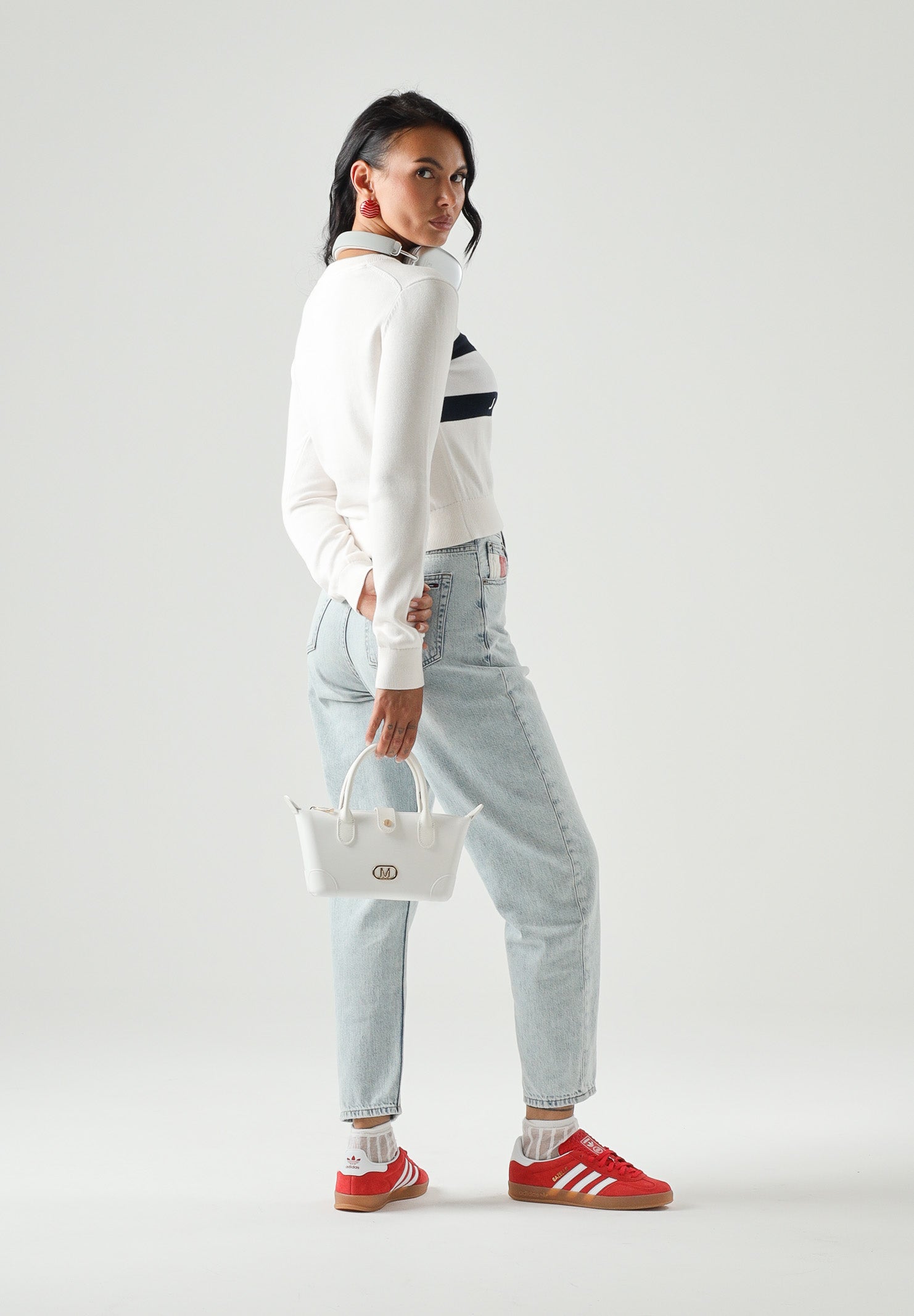 TOMMY JEANS Maglia girocollo Tommy Flag Crew Neck Jumper Ancient White bianco/panna donna. DW0DW22930 YBH TOMMY JEANS