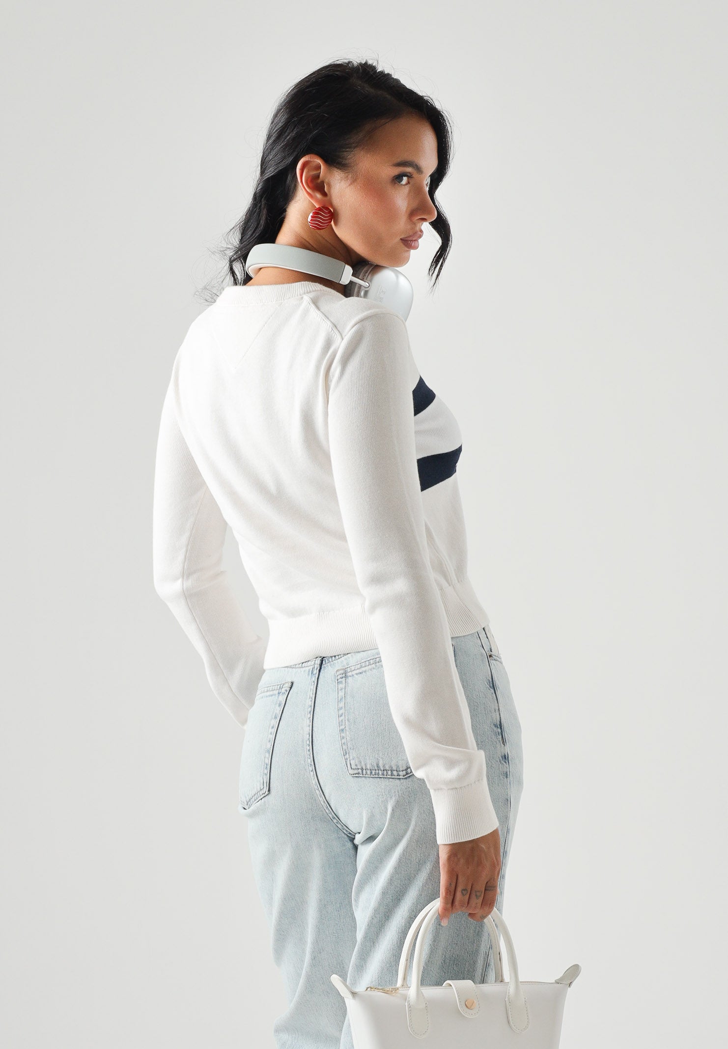 TOMMY JEANS Maglia girocollo Tommy Flag Crew Neck Jumper Ancient White bianco/panna donna. DW0DW22930 YBH TOMMY JEANS