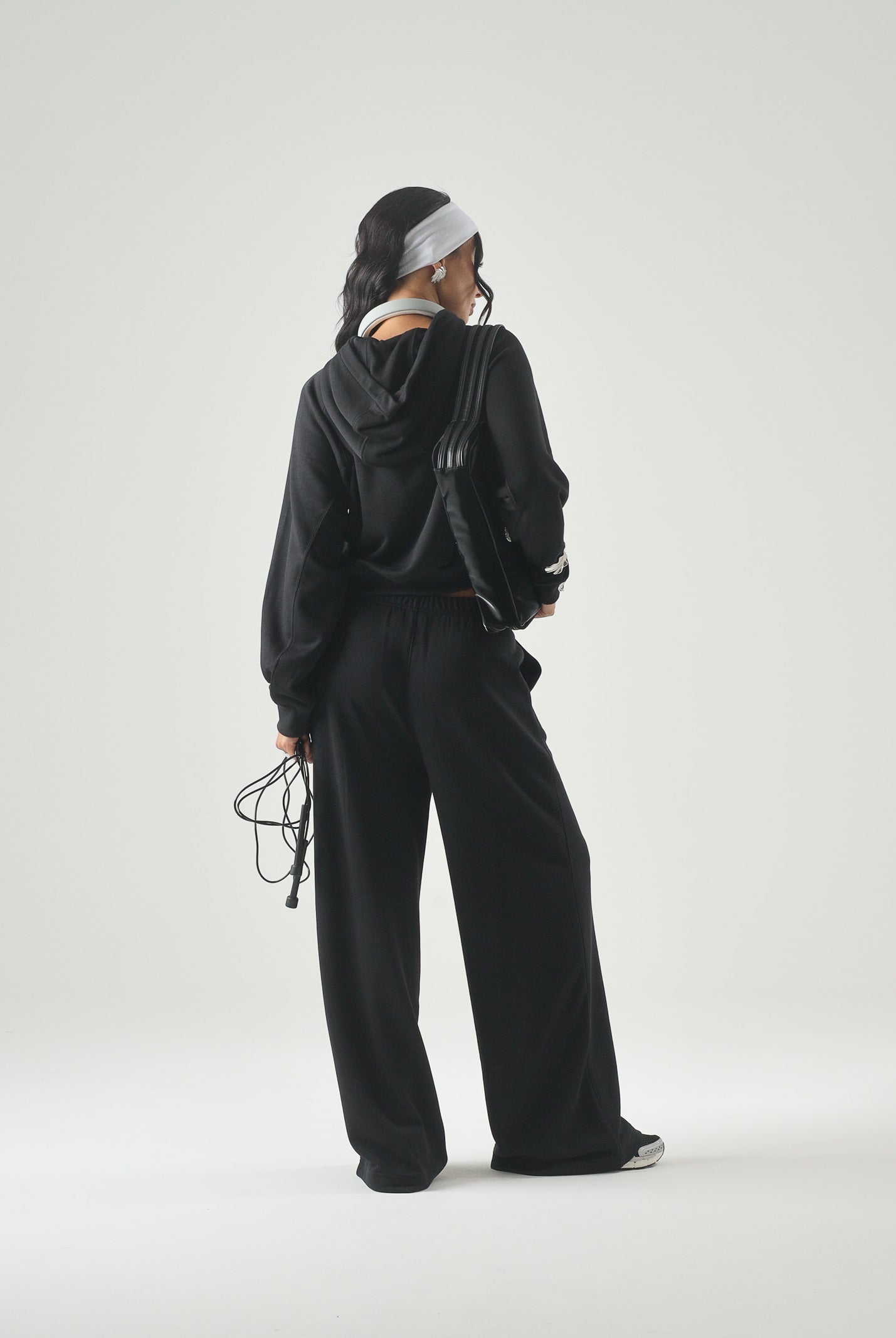 TOMMY JEANS pantaloni da tuta TJW Wide Leg Sweatpant Black nero donna. DW0DW22951 BDS TOMMY JEANS