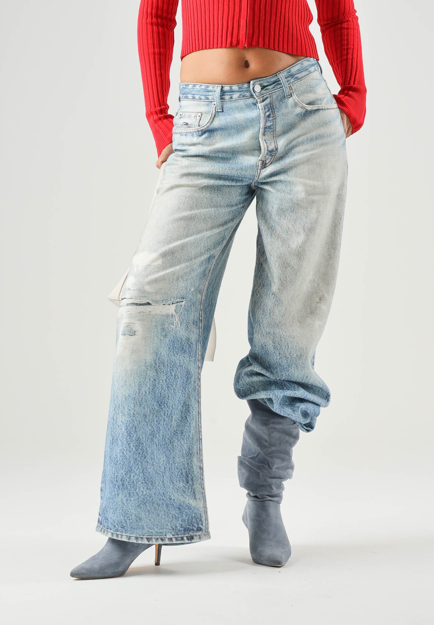TOMMY JEANS jeans larghi a vita media con dettagli distressed Denim Medium blu denim donna. DW0DW23466 1A5 TOMMY JEANS