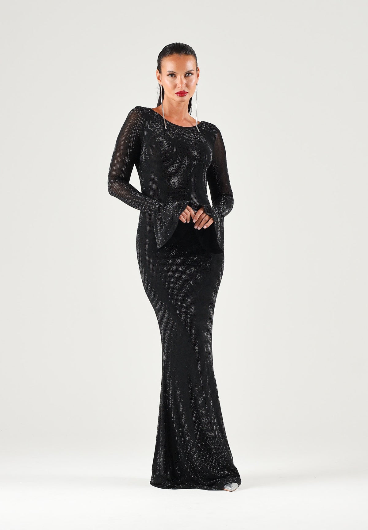 TWENTY FOURHAITCH Abito lungo nero da donna con maniche lunghe svasate e linea elegante A0016NER62A . TWENTY FOURHAITCH