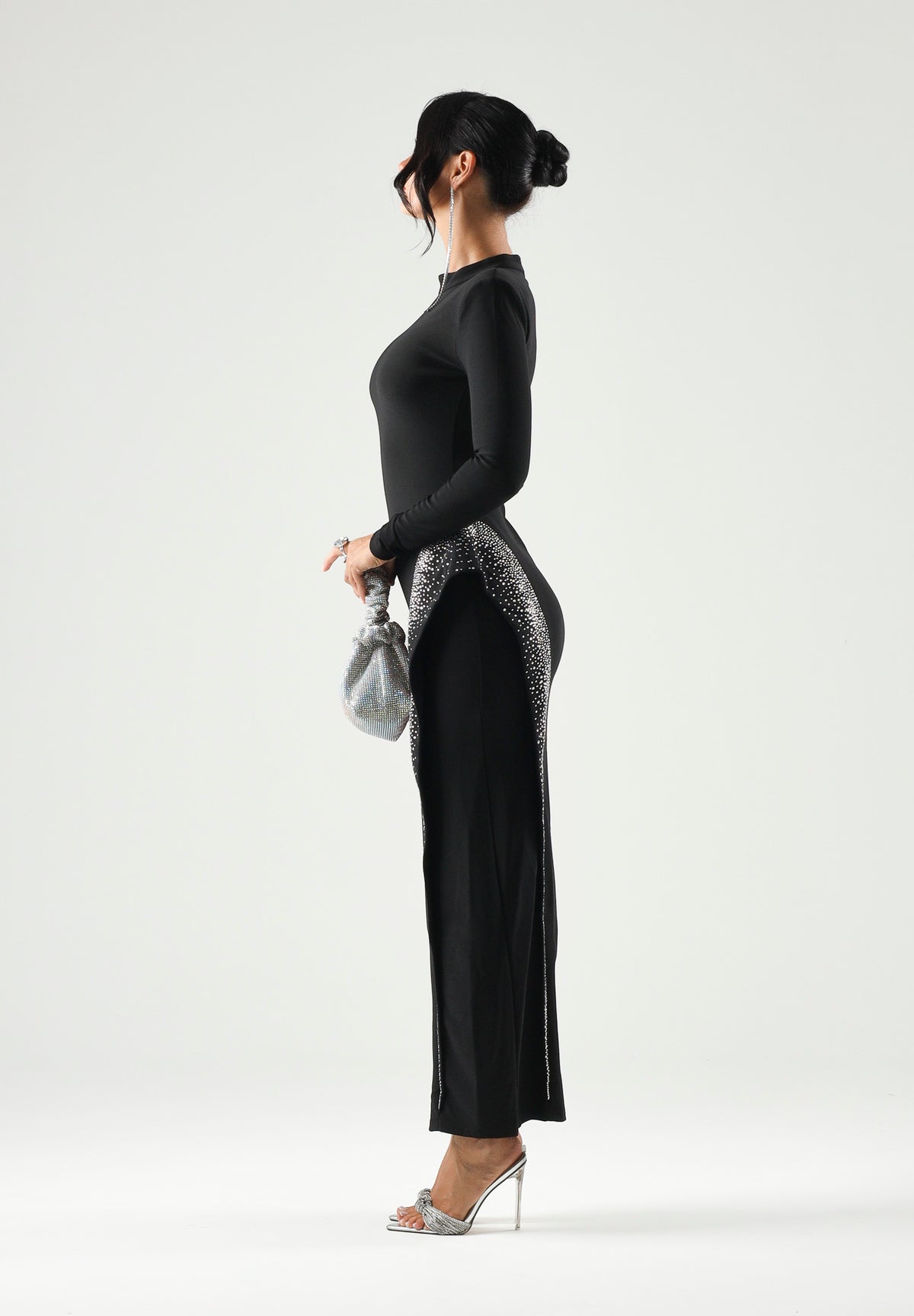 TWENTY FOURHAITCH Abito lungo nero da donna con applicazione laterale luminosa A0217NER62A . TWENTY FOURHAITCH