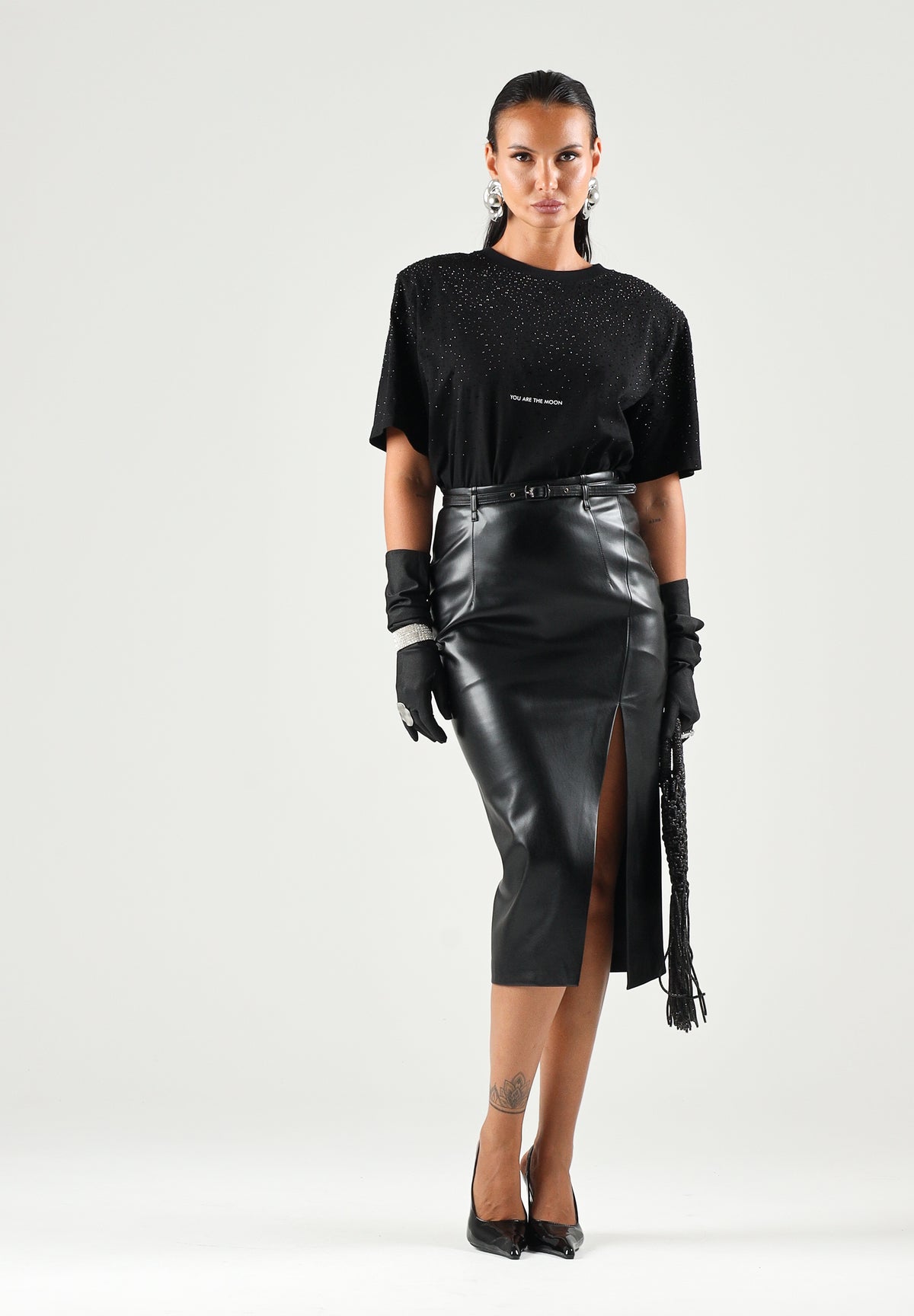 TWENTY FOURHAITCH T-shirt manica corta BE SHADOW nera per donna con dettagli strass in rilievo A0221NER62A . TWENTY FOURHAITCH