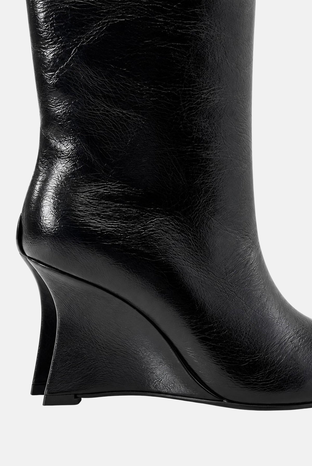 TWENTY FOURHAITCH Stivali neri per donna con elegante gambale alto e particolare tacco geometrico scultoreo. S0052NER62A . TWENTY FOURHAITCH