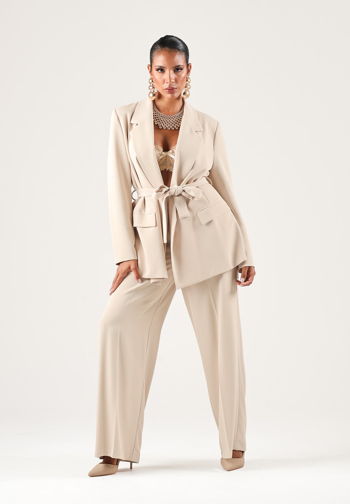 VICOLO Pantaloni palazzo vaniglia per donna con gamba ampia, pinces frontali e linea sartoriale. TAC0409 ACU04 VICOLO