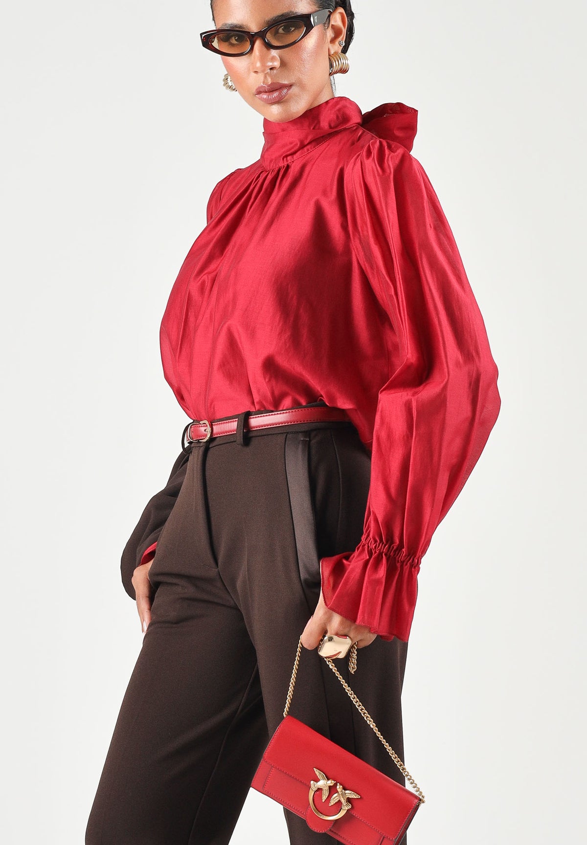 VICOLO blusa CON BALZE E COLLO DA ANNODARE rossa da donna collo leggermente alto TAC0430 ACU35 VICOLO
