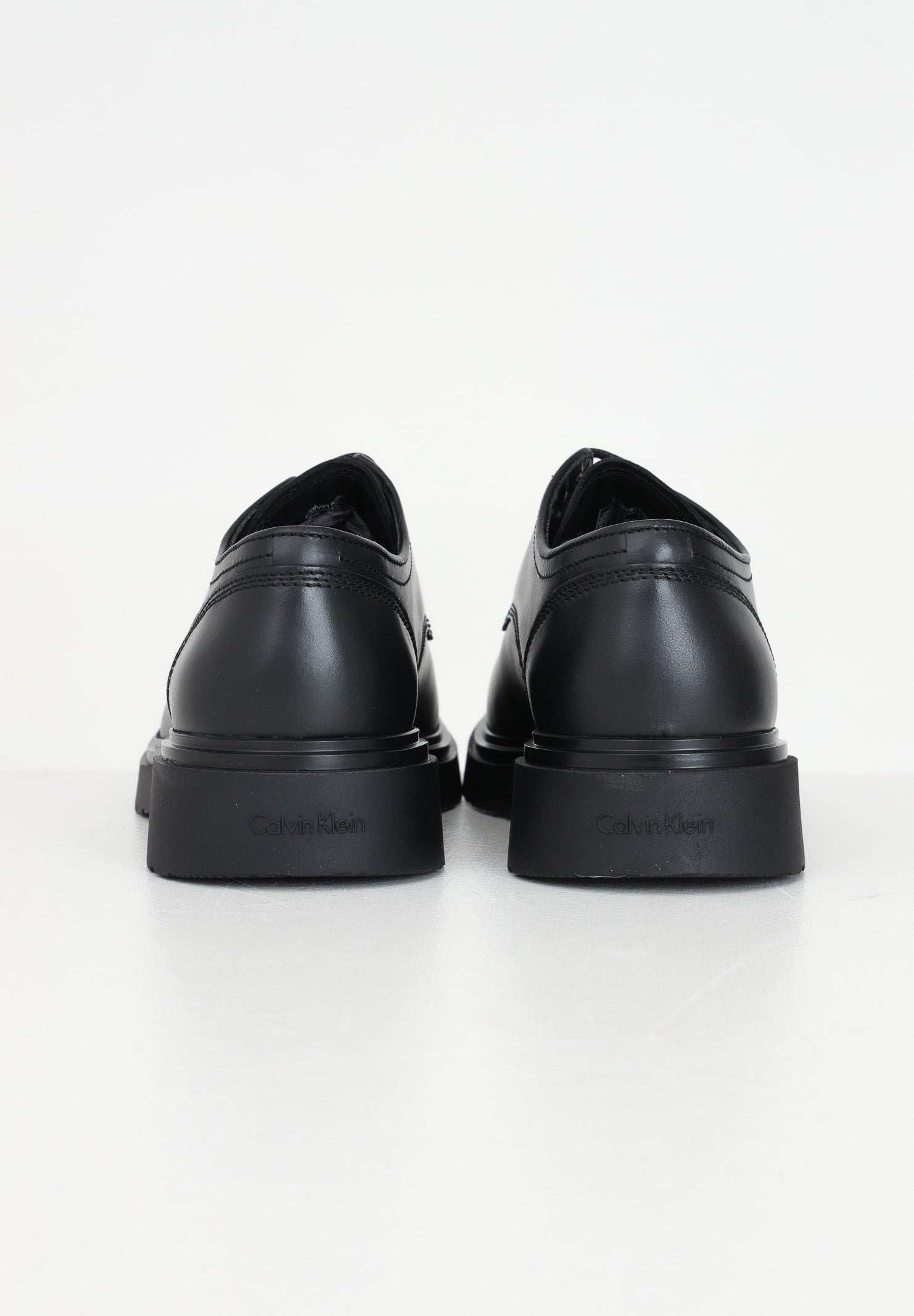 Scarpe stringate nere da uomo HM0HM01574BEH BEH CALVIN KLEIN JEANS