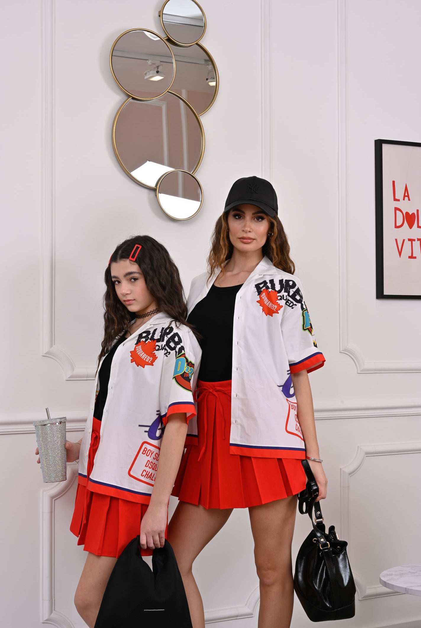 DSQUARED2 Camicia a manica corta bianca per donna, ragazzi e bambini con grafica Urban DQ2819D007D DQ100 DSQUARED2