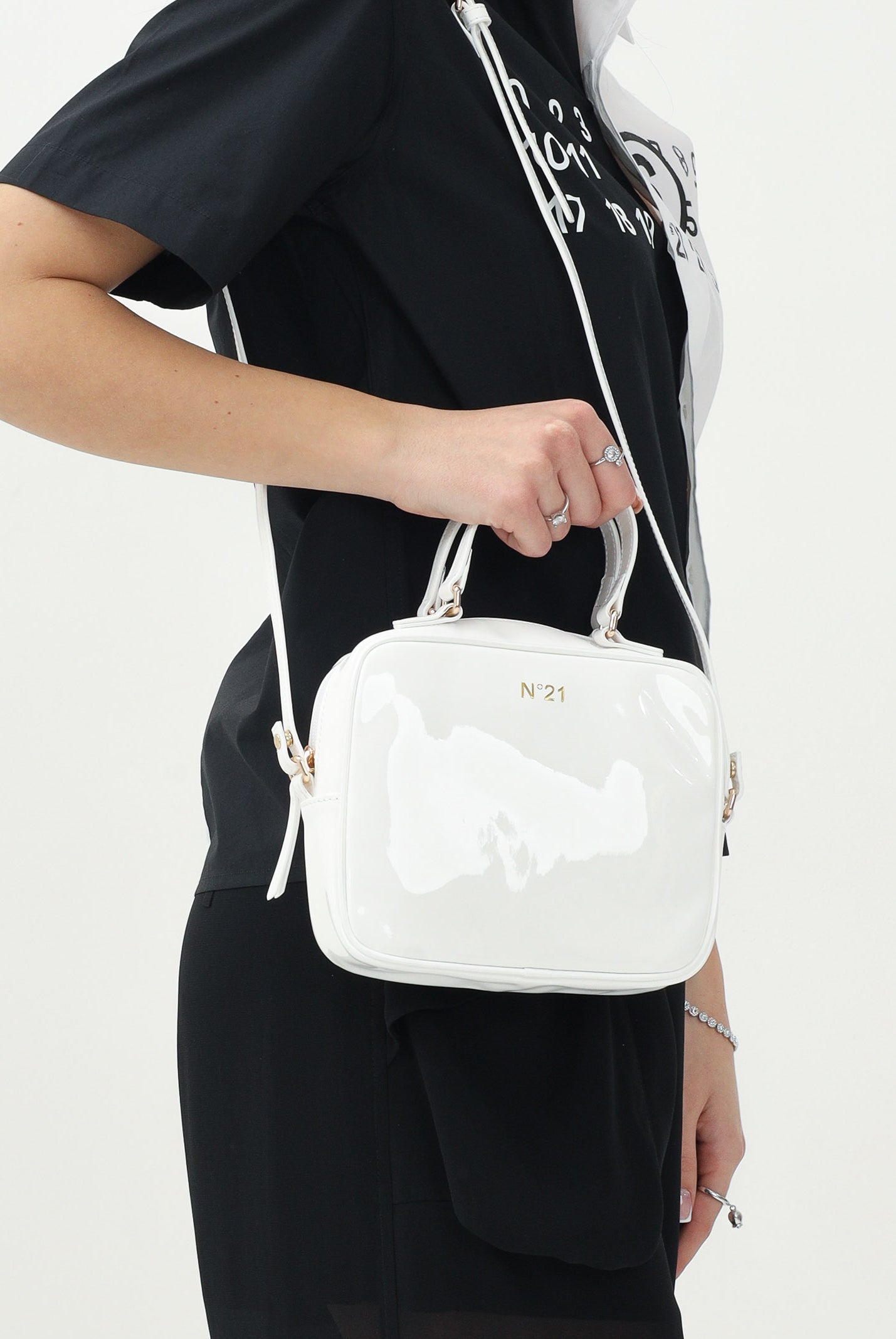 N21 Borsa a forma di cartella bianca da donna N2104PN0244 0N100 N21