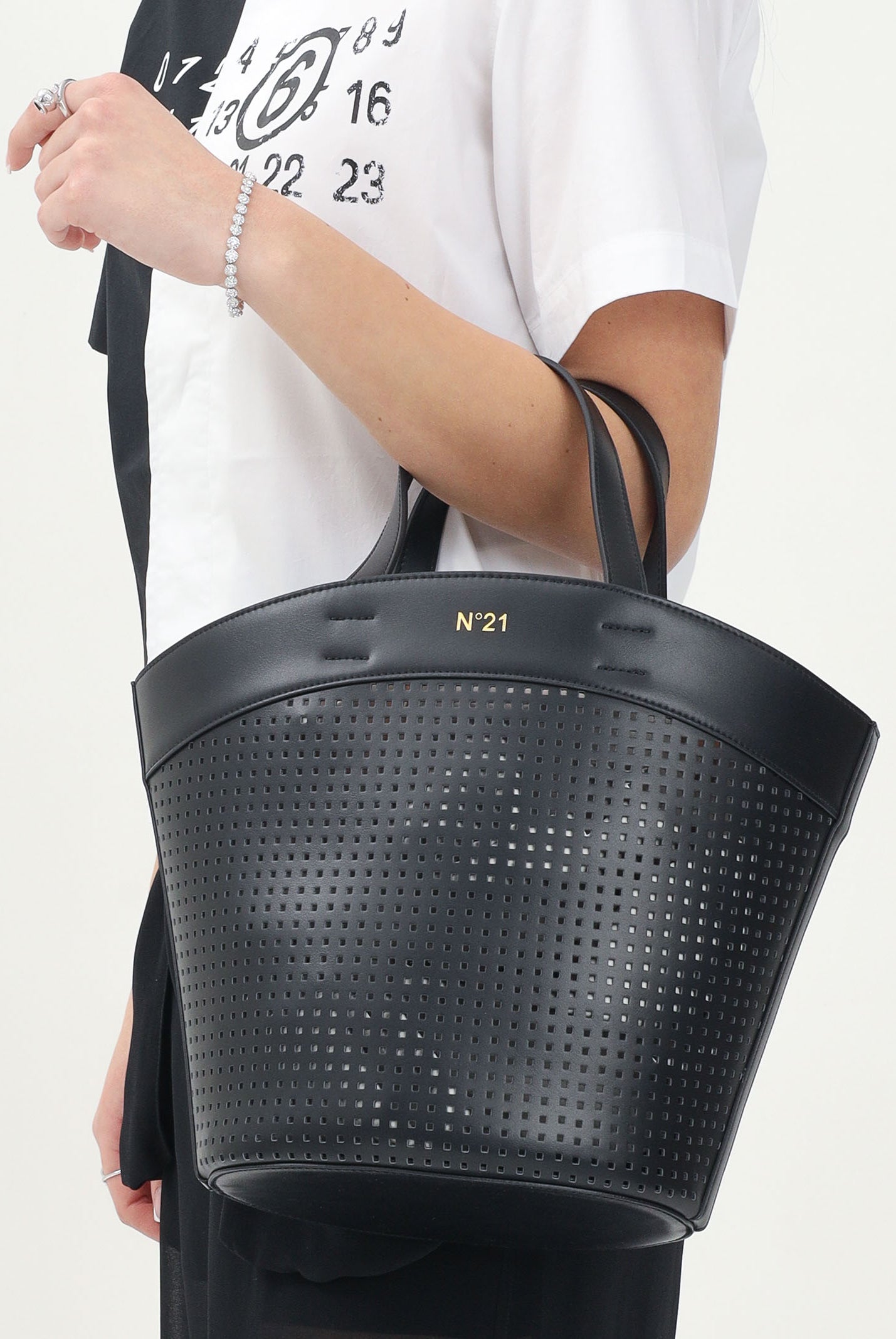 N21 Shopper nera da donna in tessuto spalmato traforato N2104SN0422 0N900 N21