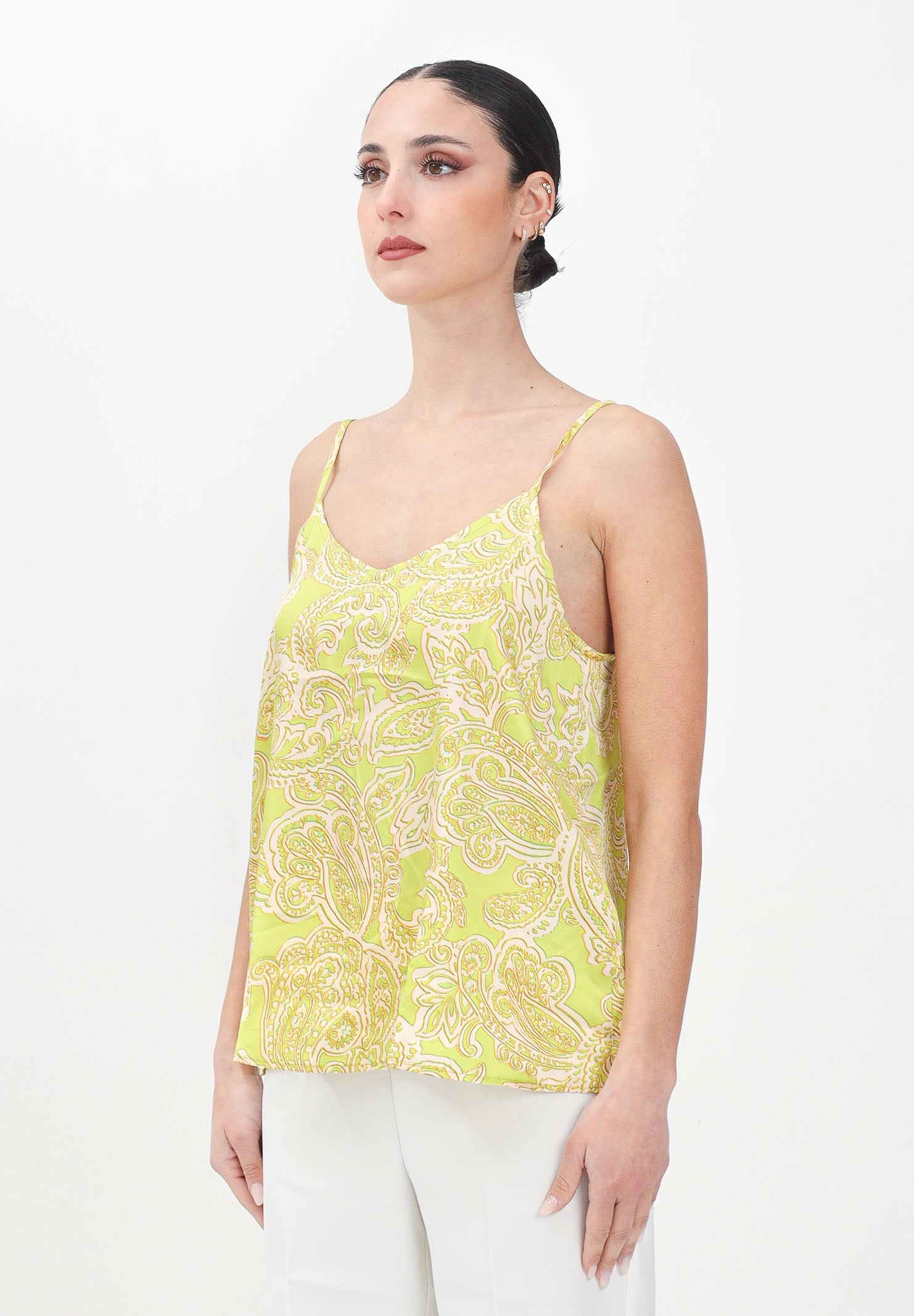 ONLY Top in raso verde da donna con motivo paisley 15339994 AppleGreen ONLY