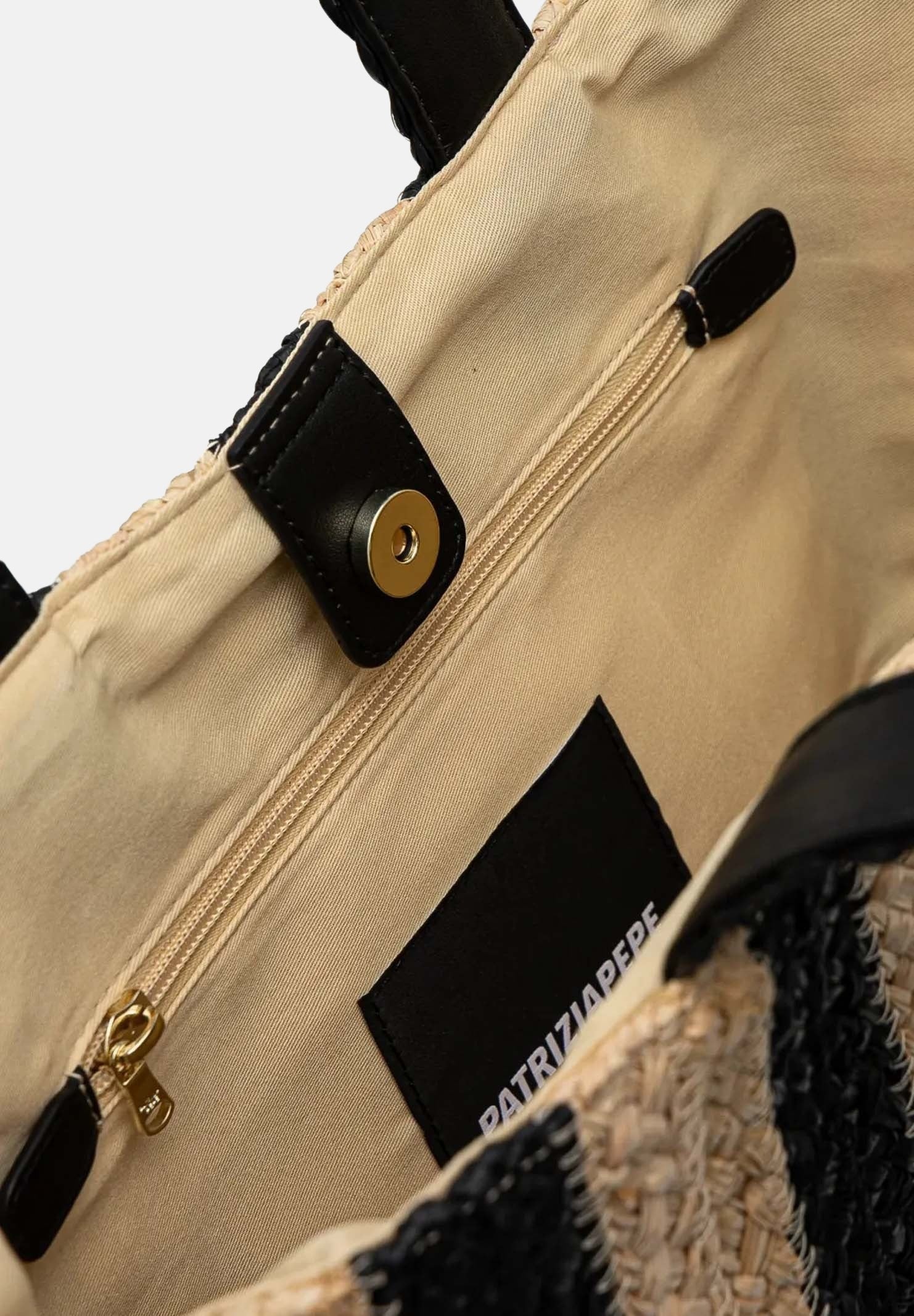 PATRIZIA PEPE Borsa mare da donna caratterizzata da un vivace design a righe verticali nere e beige 2B0135V004 FE22 PATRIZIA PEPE