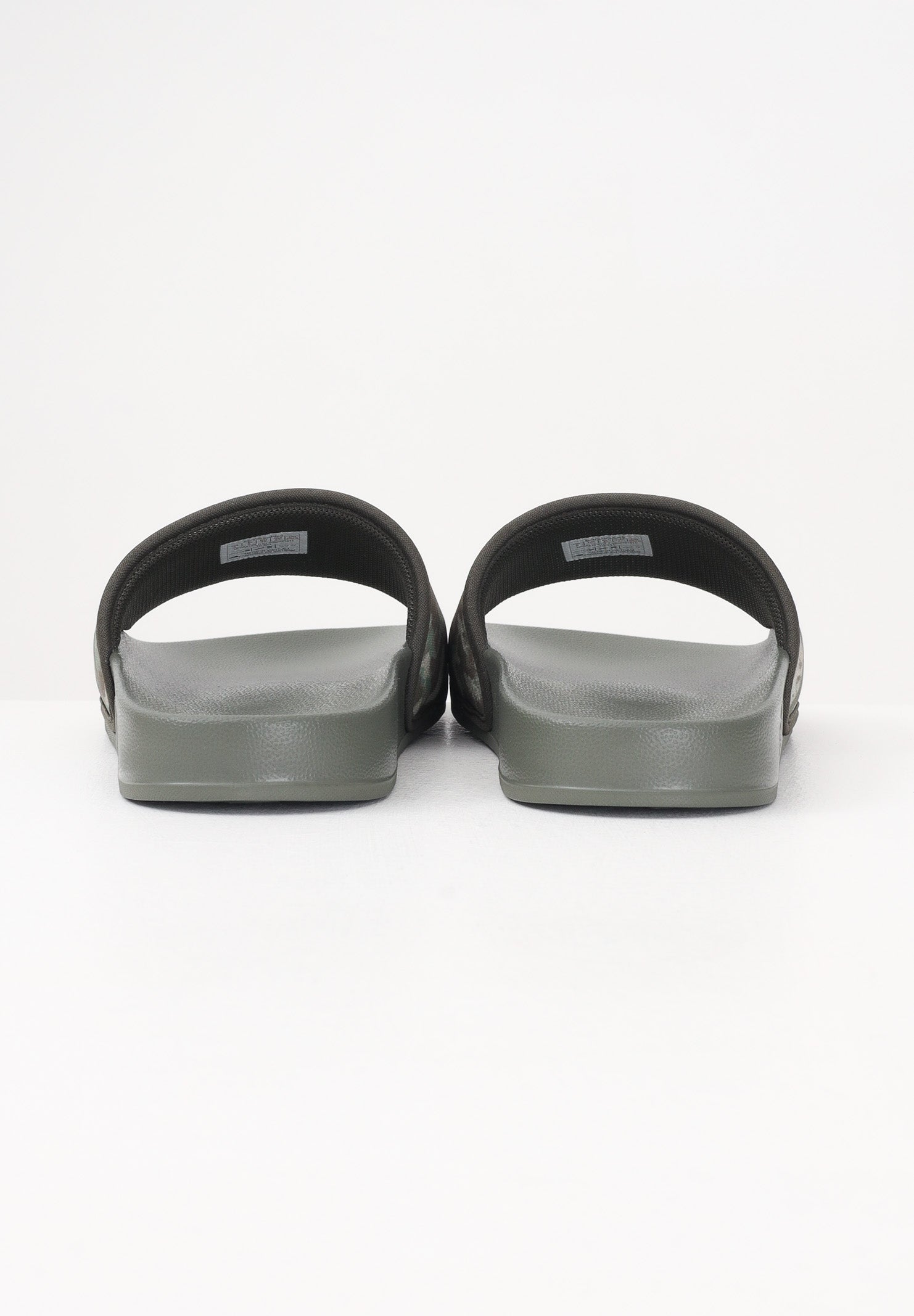 THE NORTH FACE Ciabatte Base Camp Slides III verde mimetico da uomo NF0A4T2RIYL1 . THE NORTH FACE