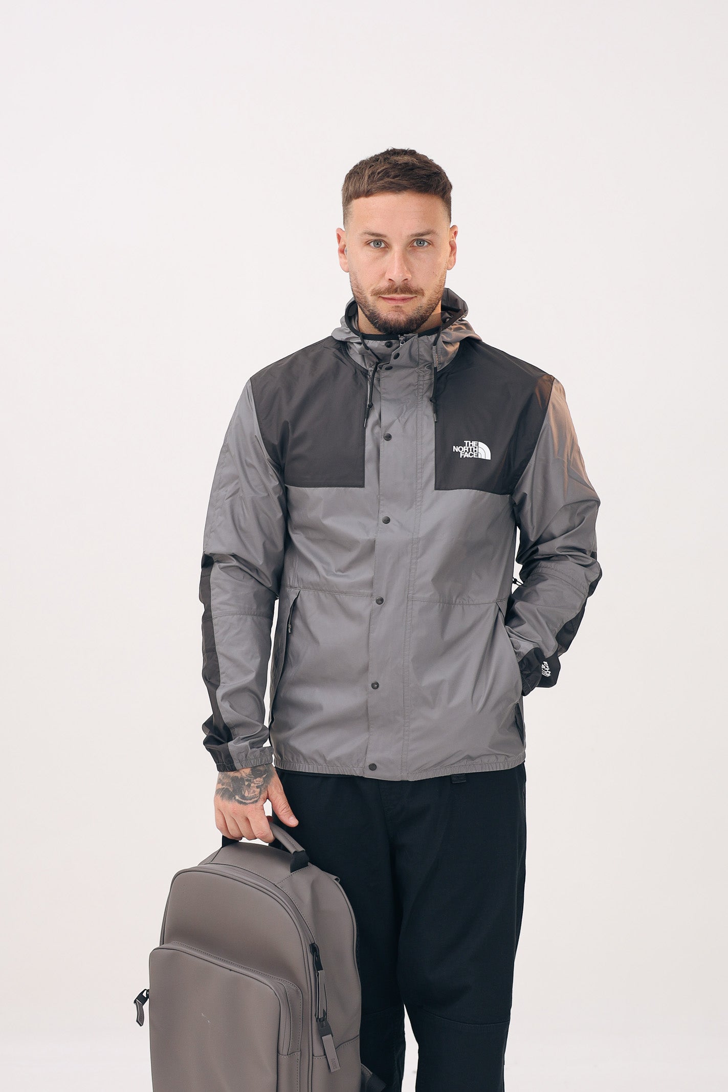 THE NORTH FACE Giacca a vento Seasonal Mountain Jacket grigia e nero da uomo NF0A5IG34GU1 GU1 THE NORTH FACE