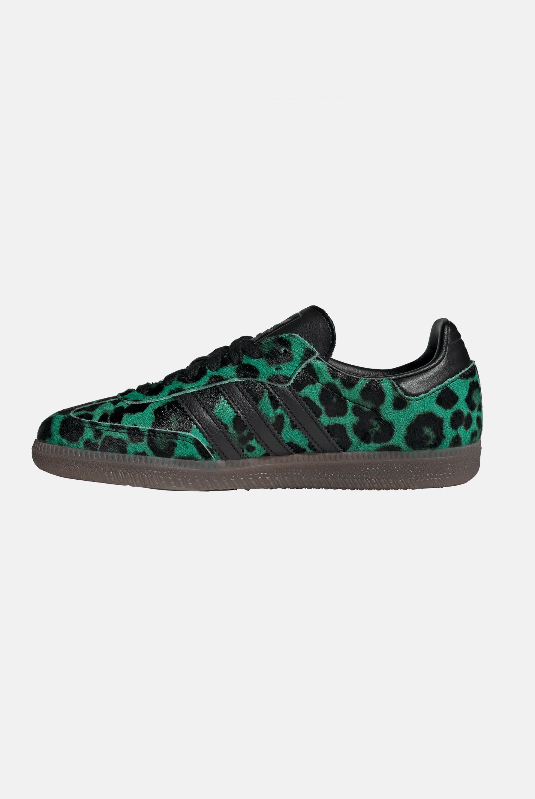 ADIDAS ORIGINALS Sneakers SAMBA verdi per uomo e donna con stampa leopardata HQ9374 . ADIDAS ORIGINALS