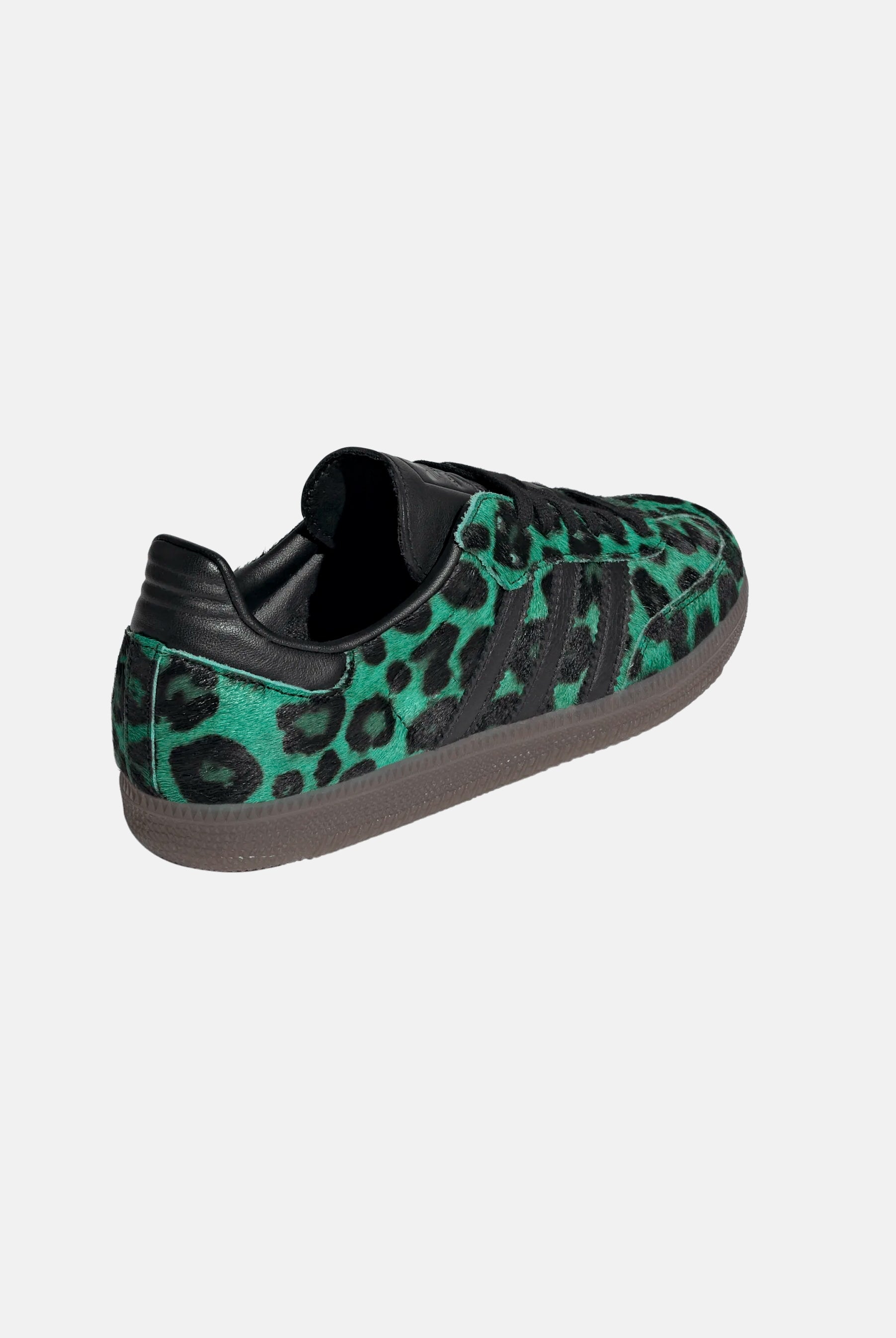 ADIDAS ORIGINALS Sneakers SAMBA verdi per uomo e donna con stampa leopardata HQ9374 . ADIDAS ORIGINALS