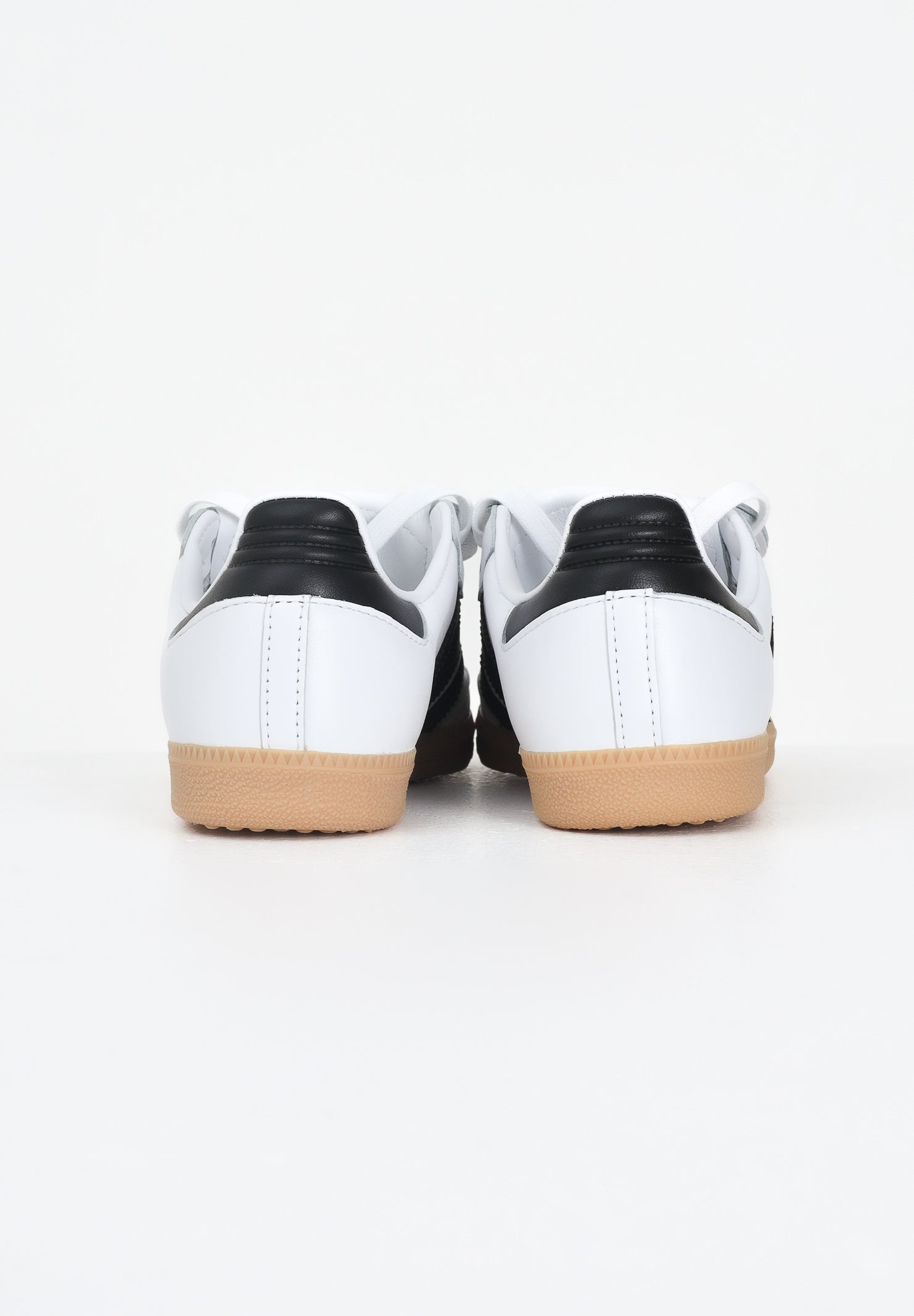 ADIDAS ORIGINALS Sneakers Samba LT bianche e nere per uomo e donna IG4279 . ADIDAS ORIGINALS