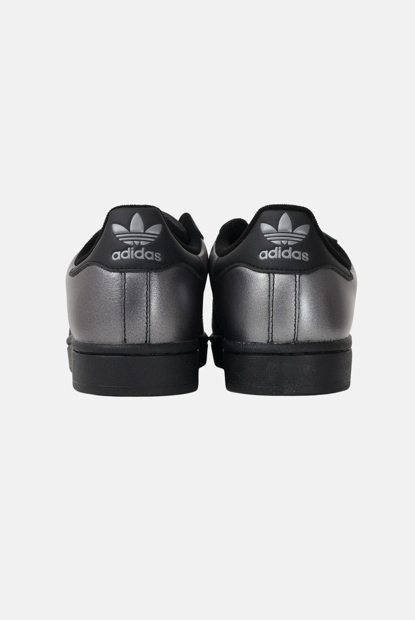 ADIDAS ORIGINALS Sneakers SUPERSTAR II argento e nere per uomo e donna IH1598 . ADIDAS ORIGINALS