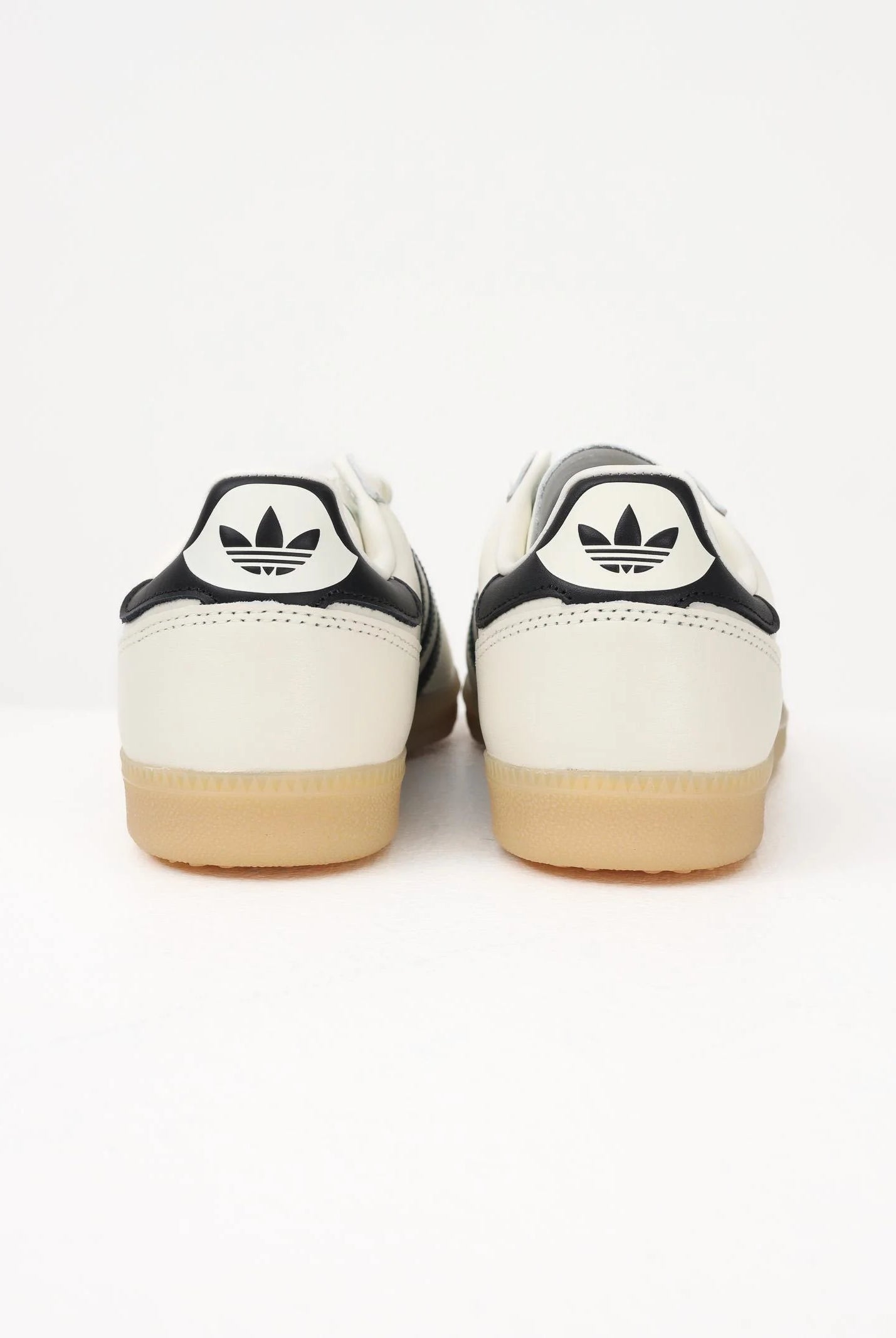 ADIDAS ORIGINALS Sneakers SAMBA JP panna per uomo e donna JP9528 . ADIDAS ORIGINALS