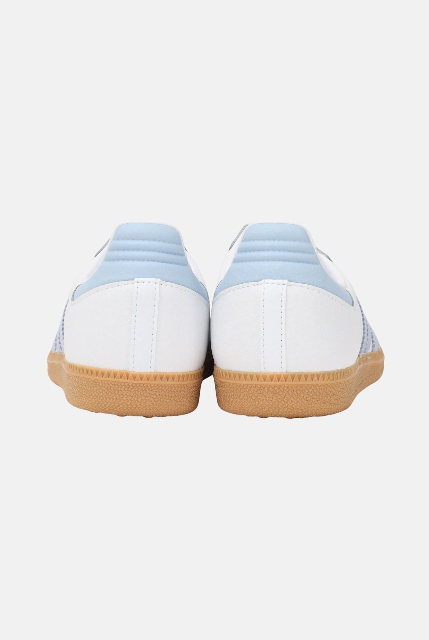 ADIDAS ORIGINALS Sneakers SAMBA OG bianche e celesti per uomo e donna JQ2019 . ADIDAS ORIGINALS